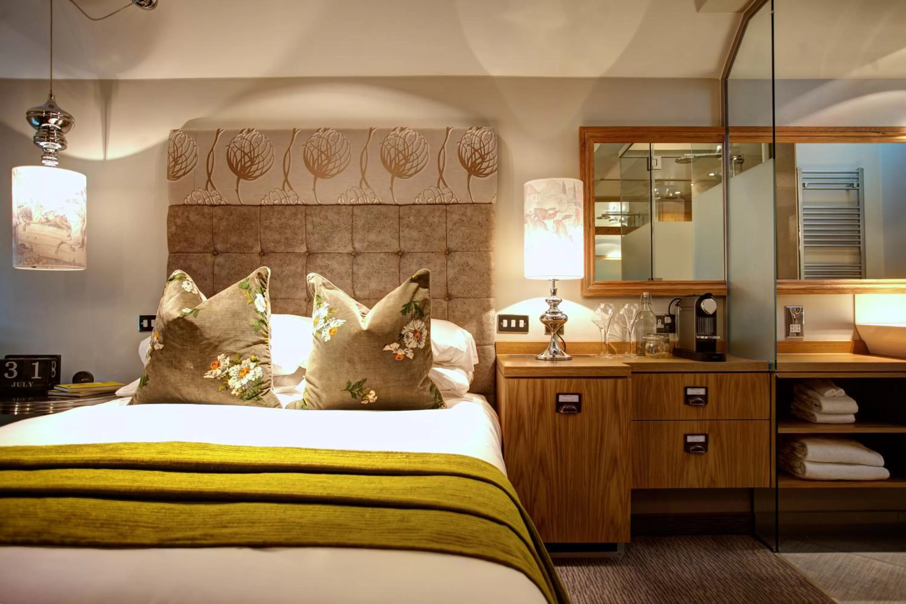 Bed in Oddfellows Chester Hotel & Apartments