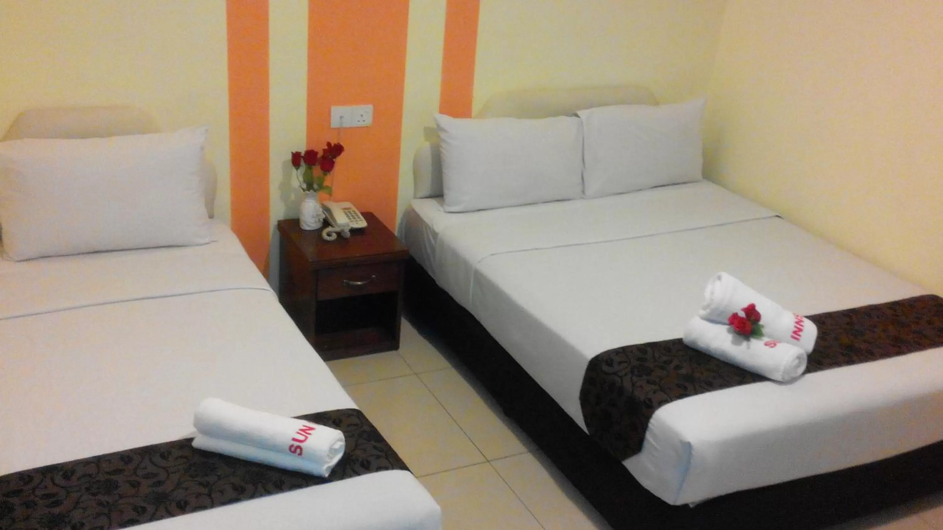 bunk bed, Bed in Sun Inns Hotel Kuala Selangor