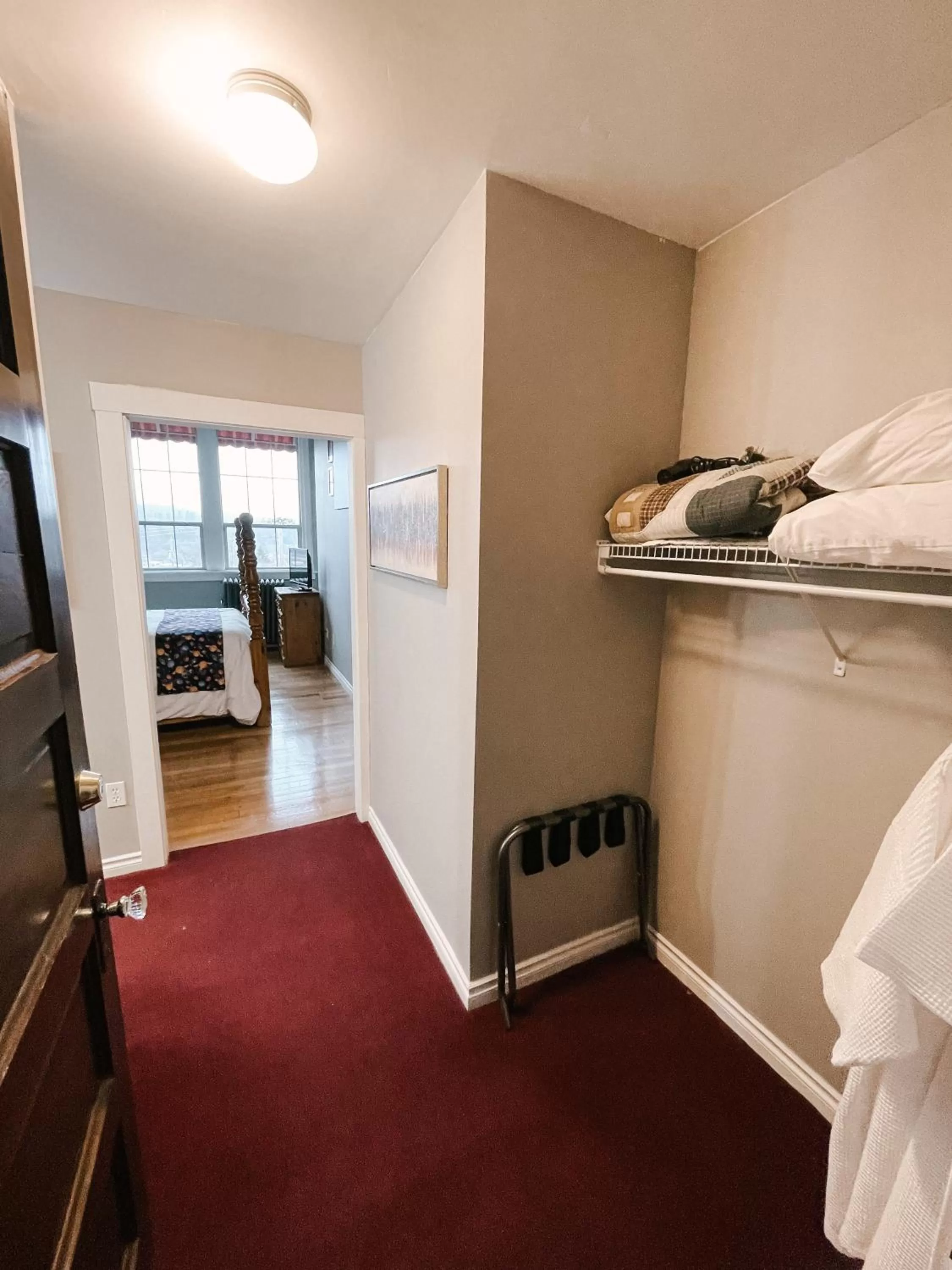 Bed in Northside School Bed & Breakfast