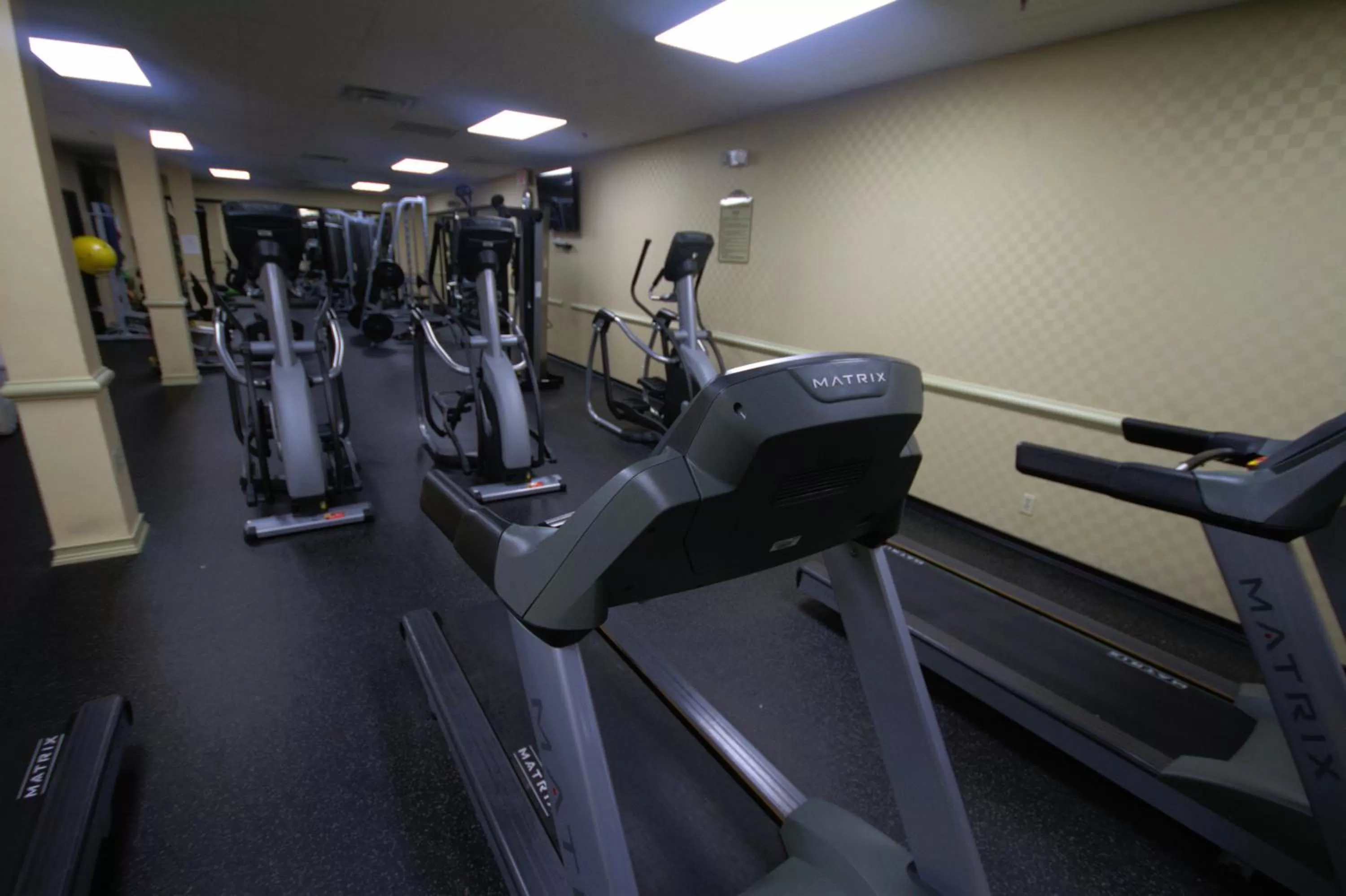 Fitness centre/facilities in Atrium Hotel and Suites DFW Airport