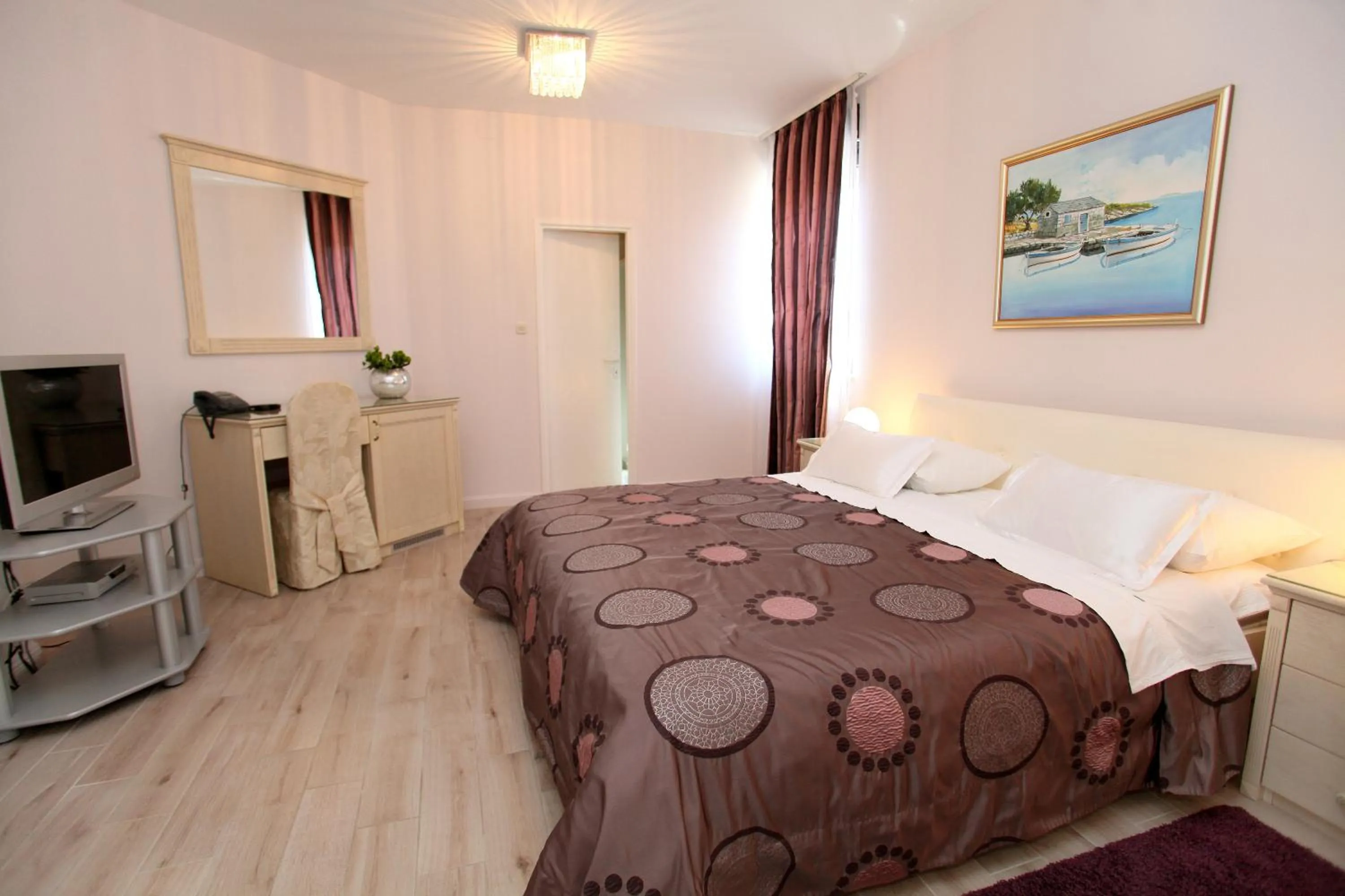 Photo of the whole room, Bed in Hotel Bellevue Trogir