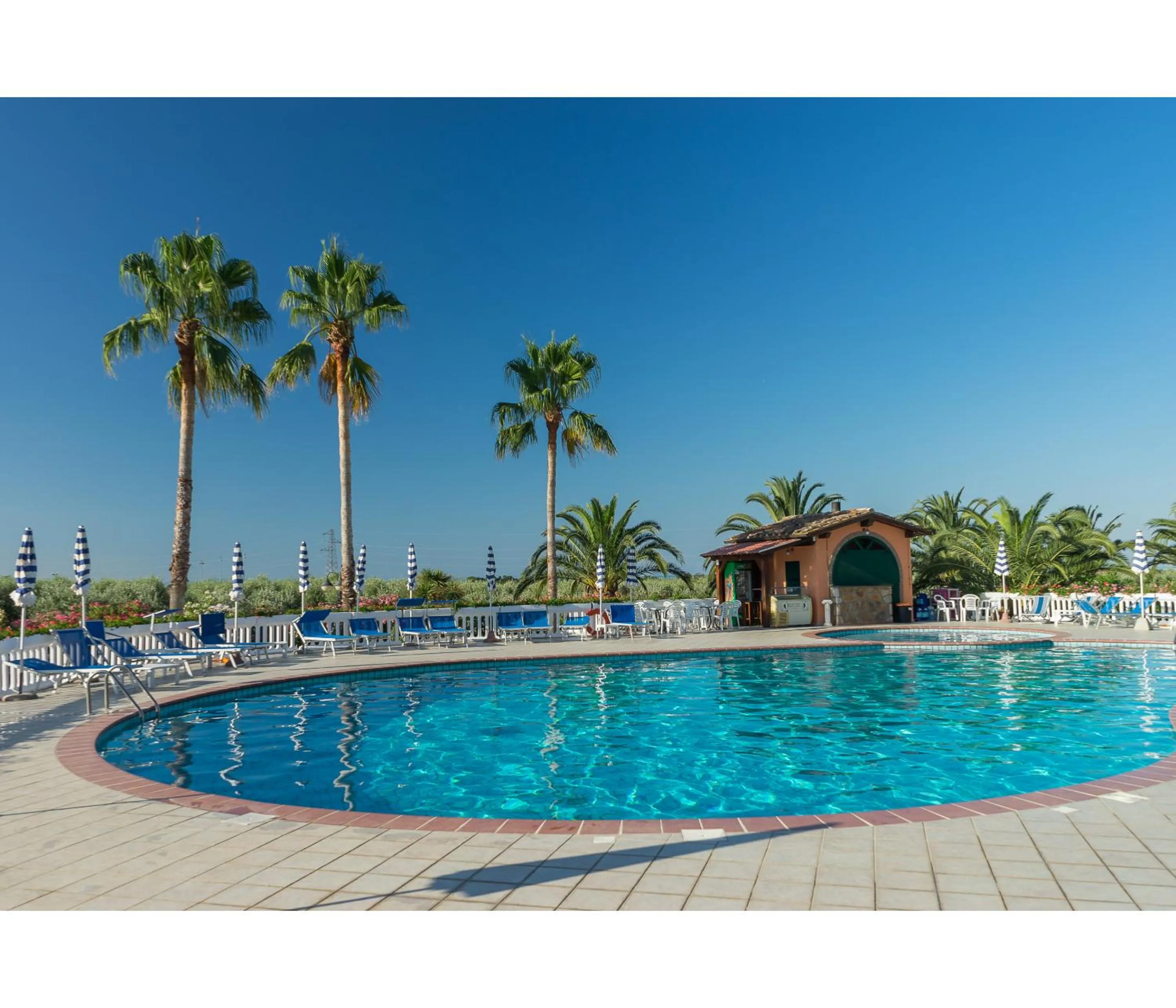 Swimming pool in Agrihotel Elisabetta
