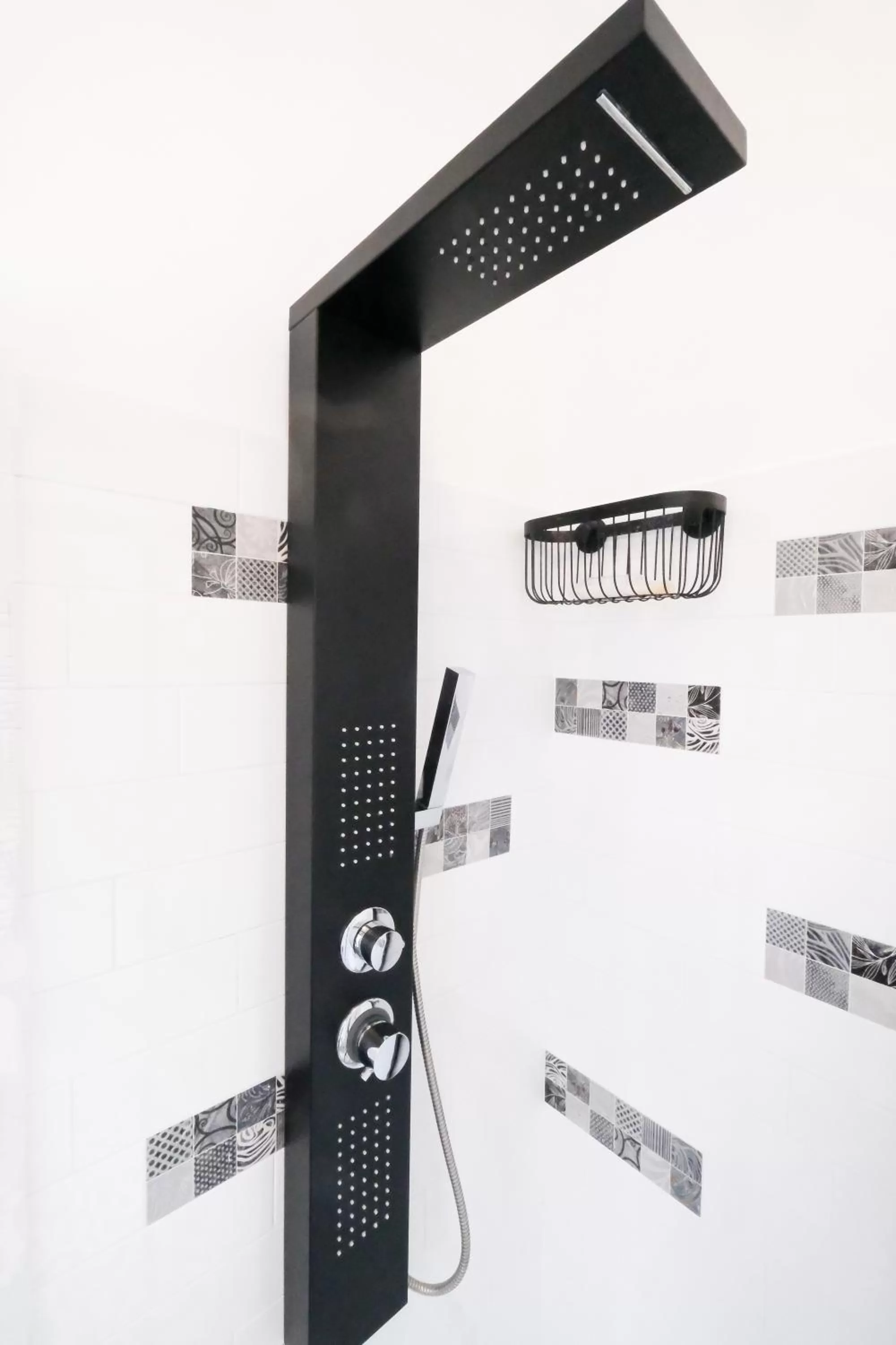 Shower in LH51 Rooms