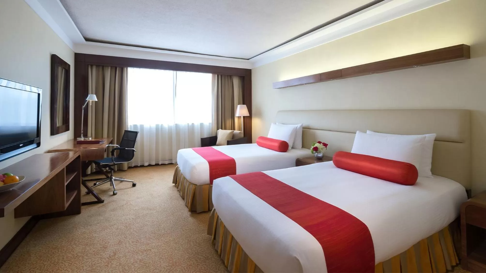 Bedroom, Bed in Marco Polo Plaza Cebu