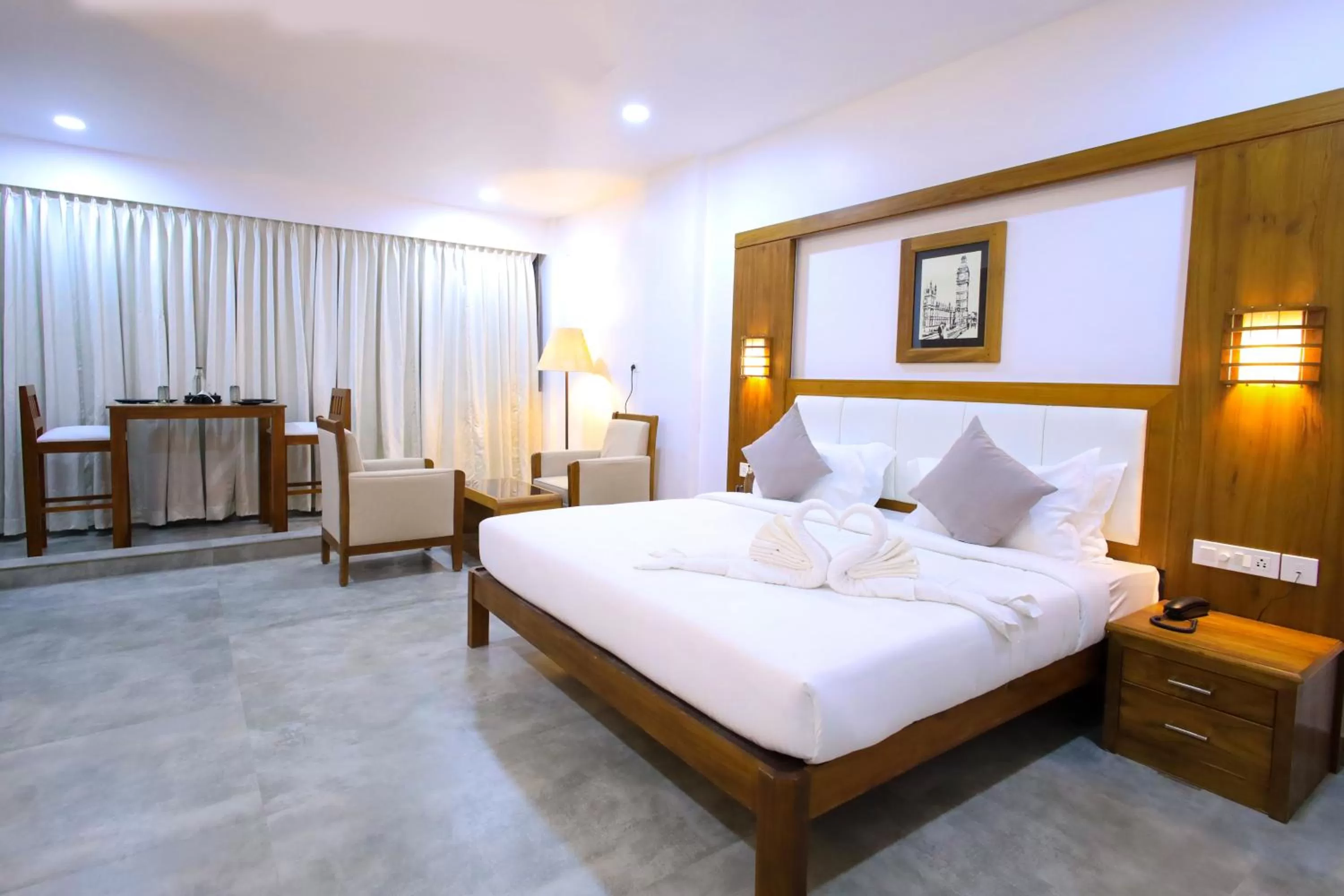 Bedroom, Bed in HOTEL WHITE HOUSE, Munnar