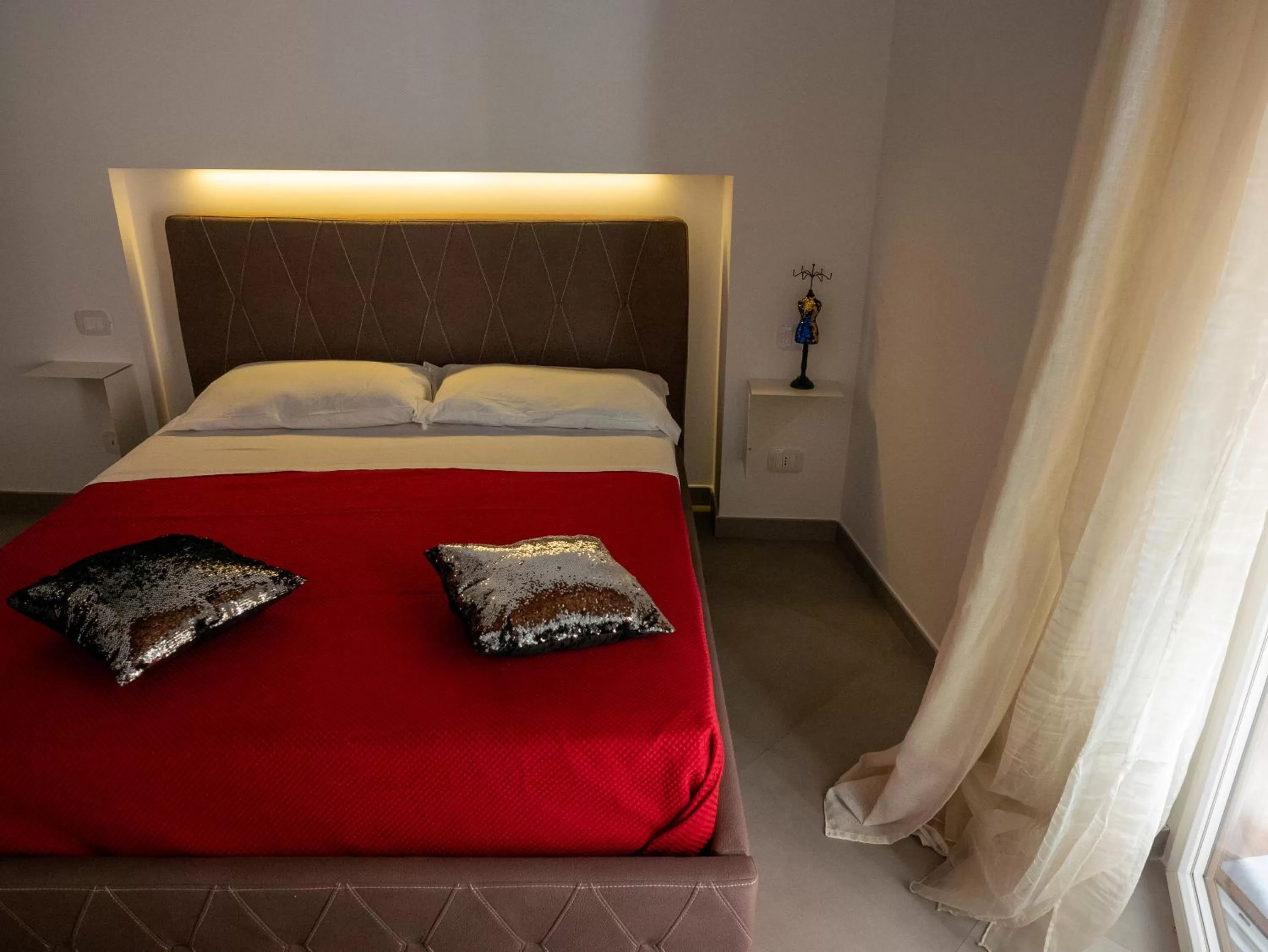 Bed in San Francesco Rooms and Apartment with Terrace in Palermo Locazione Turistica