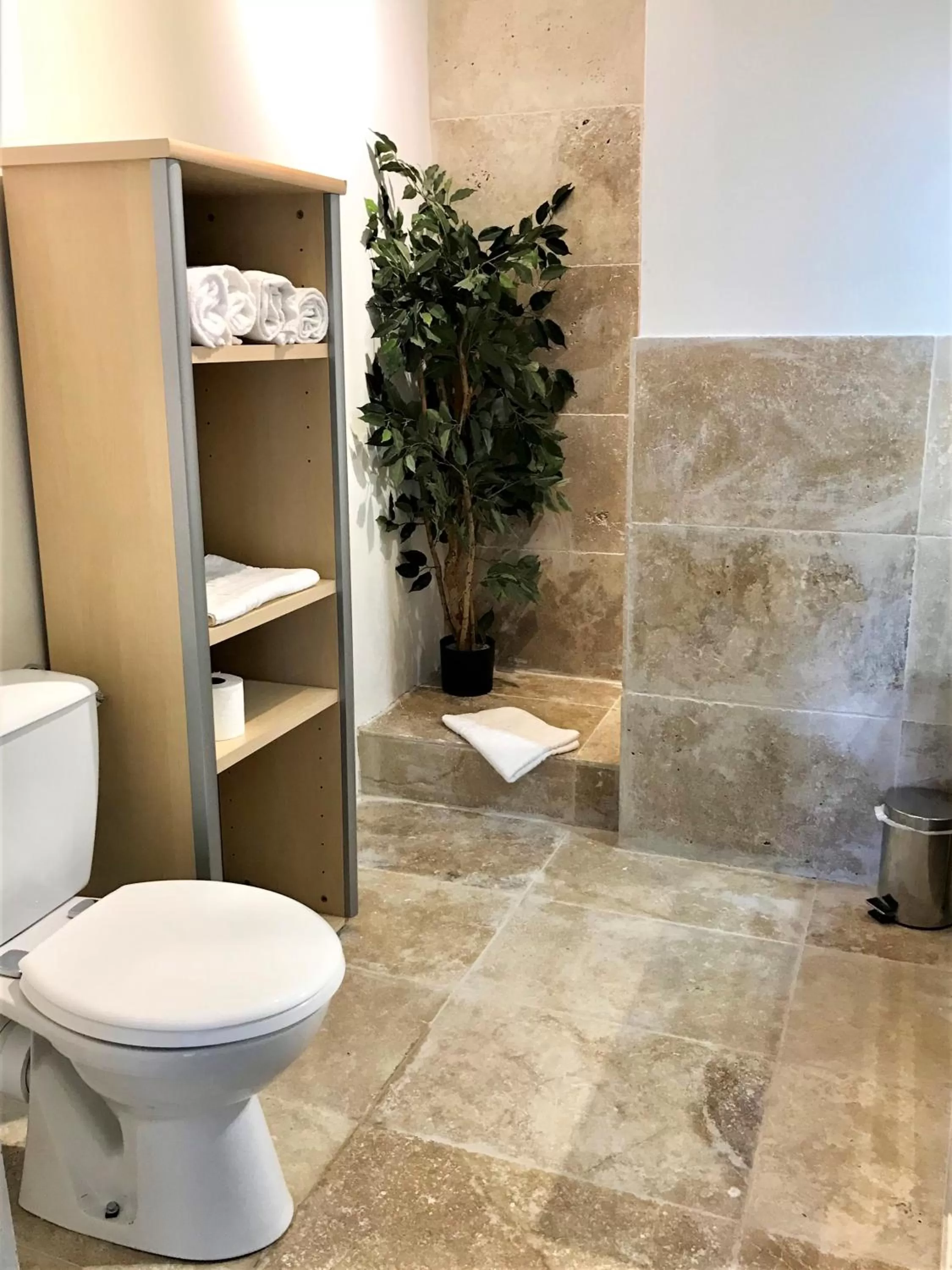 Bathroom in Domaine de l'Aufrene