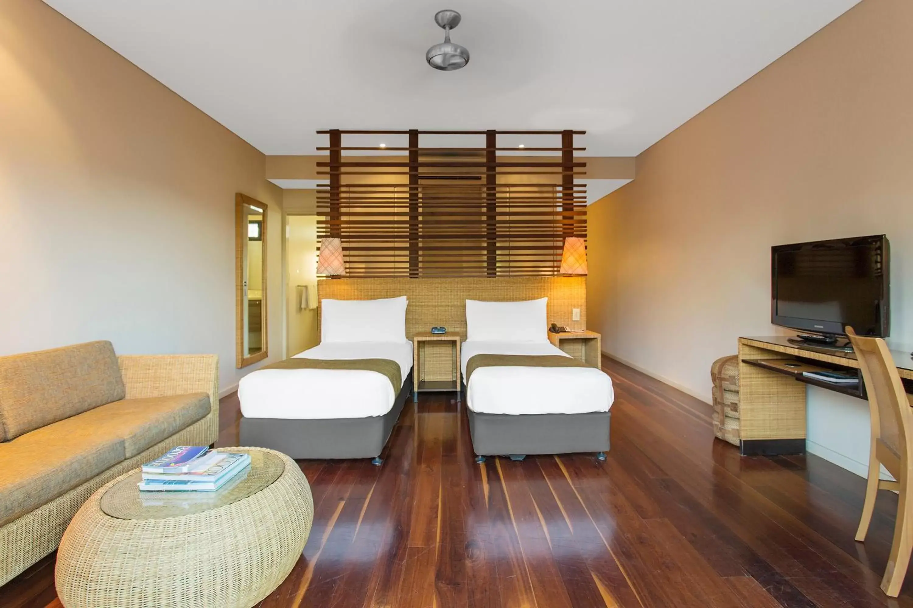 Pool View Twin Room in Kimberley Sands Resort Pool View Twin Room in Kimberley Sands Resort