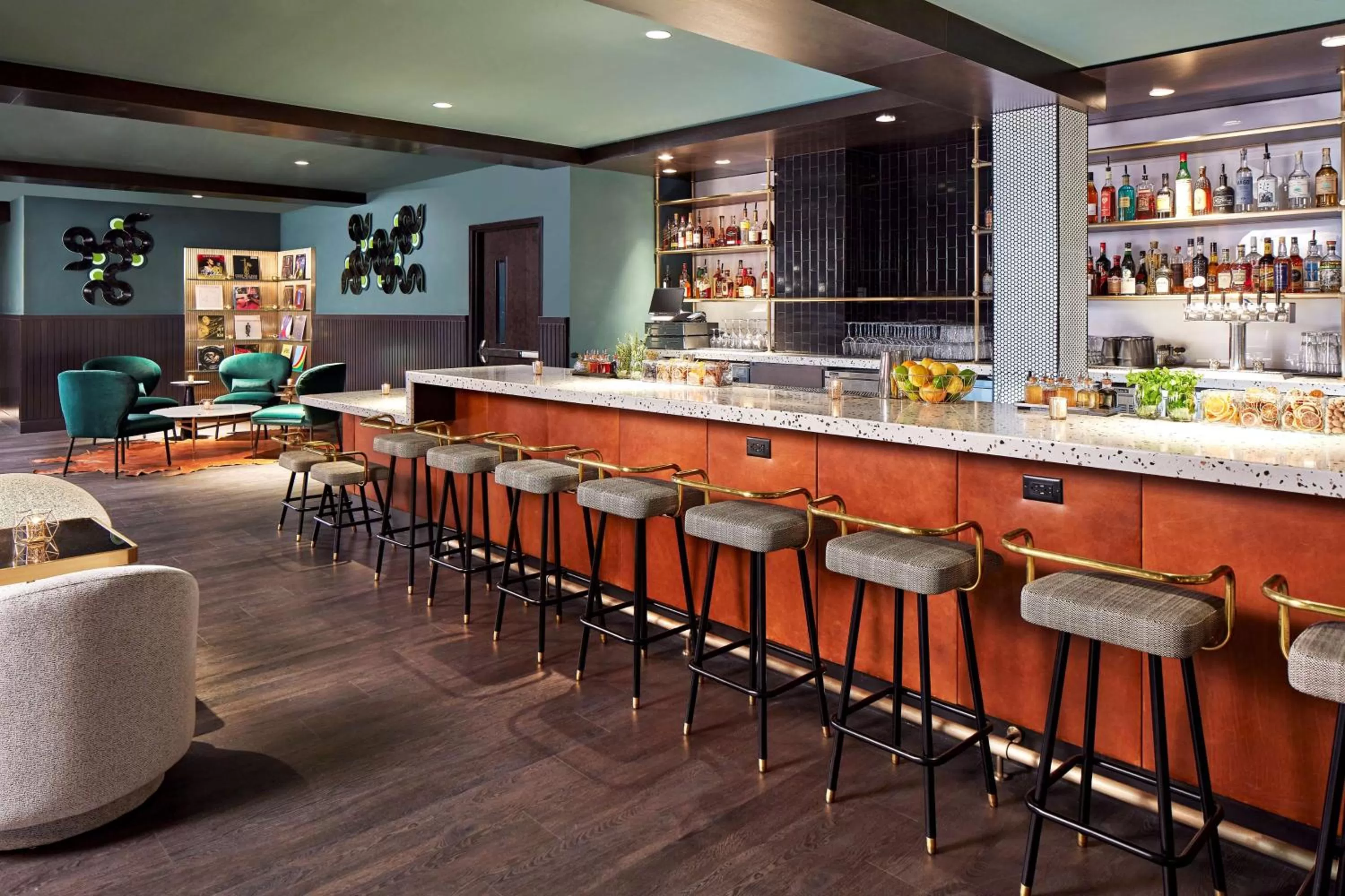 Lounge or bar in Hyatt Centric Sacramento Downtown