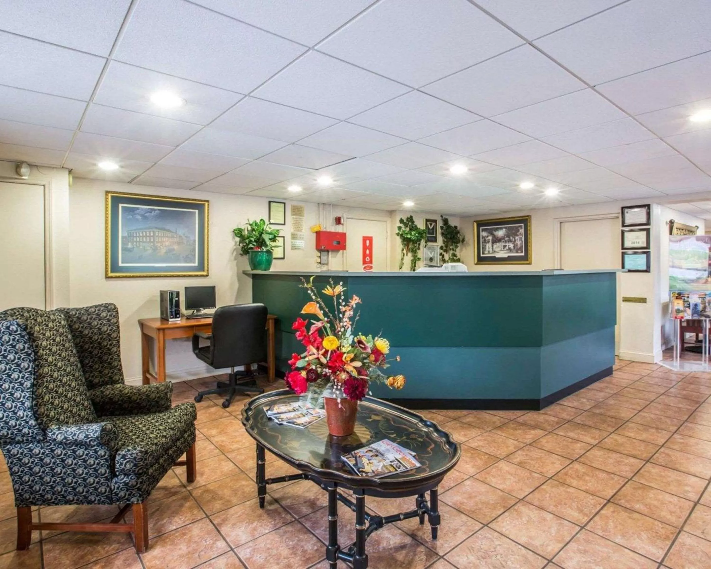 Lobby or reception in Econo Lodge Inn & Suites Columbus near Fort Benning