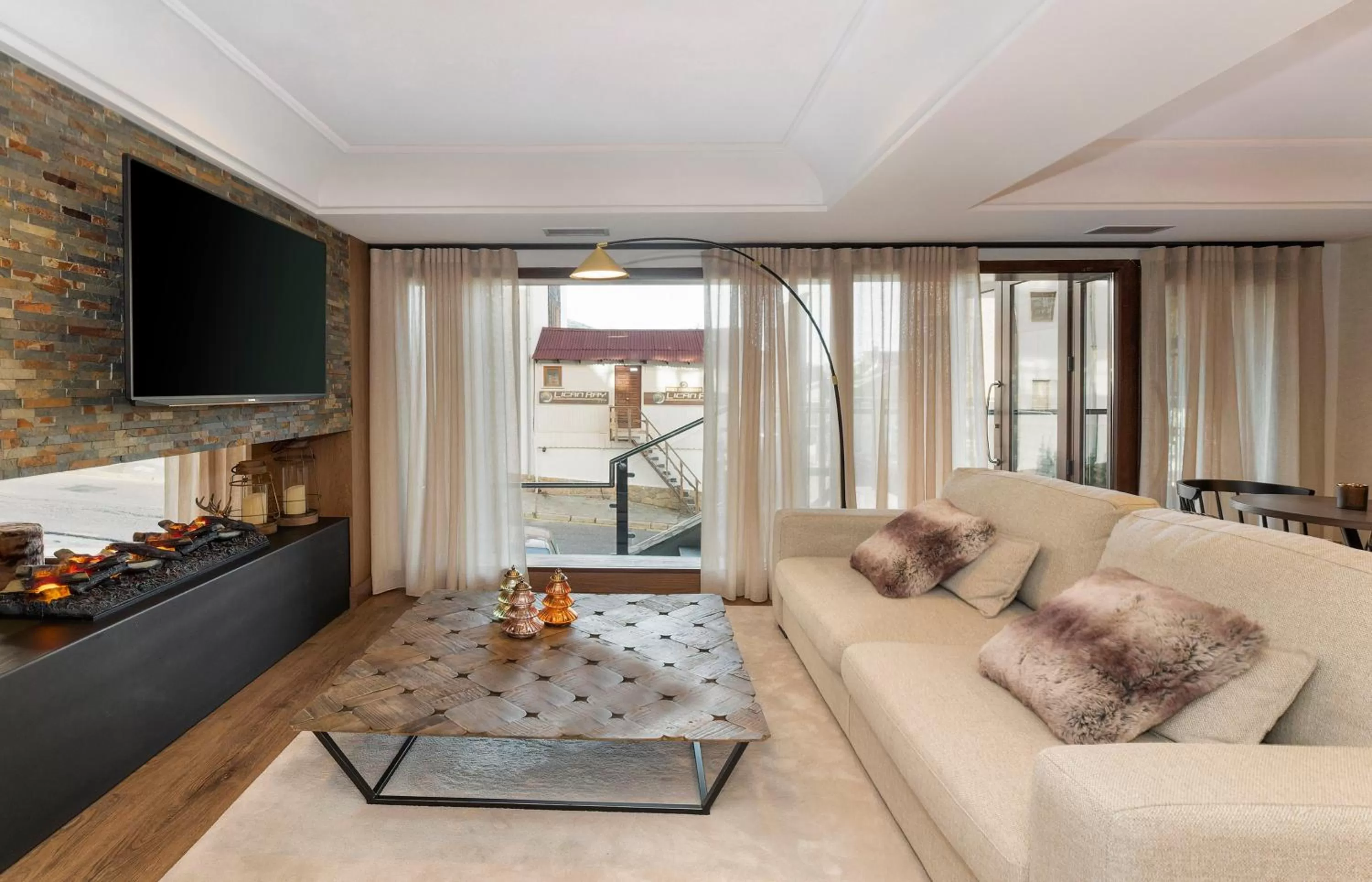 Communal lounge/ TV room in Melia Sierra Nevada