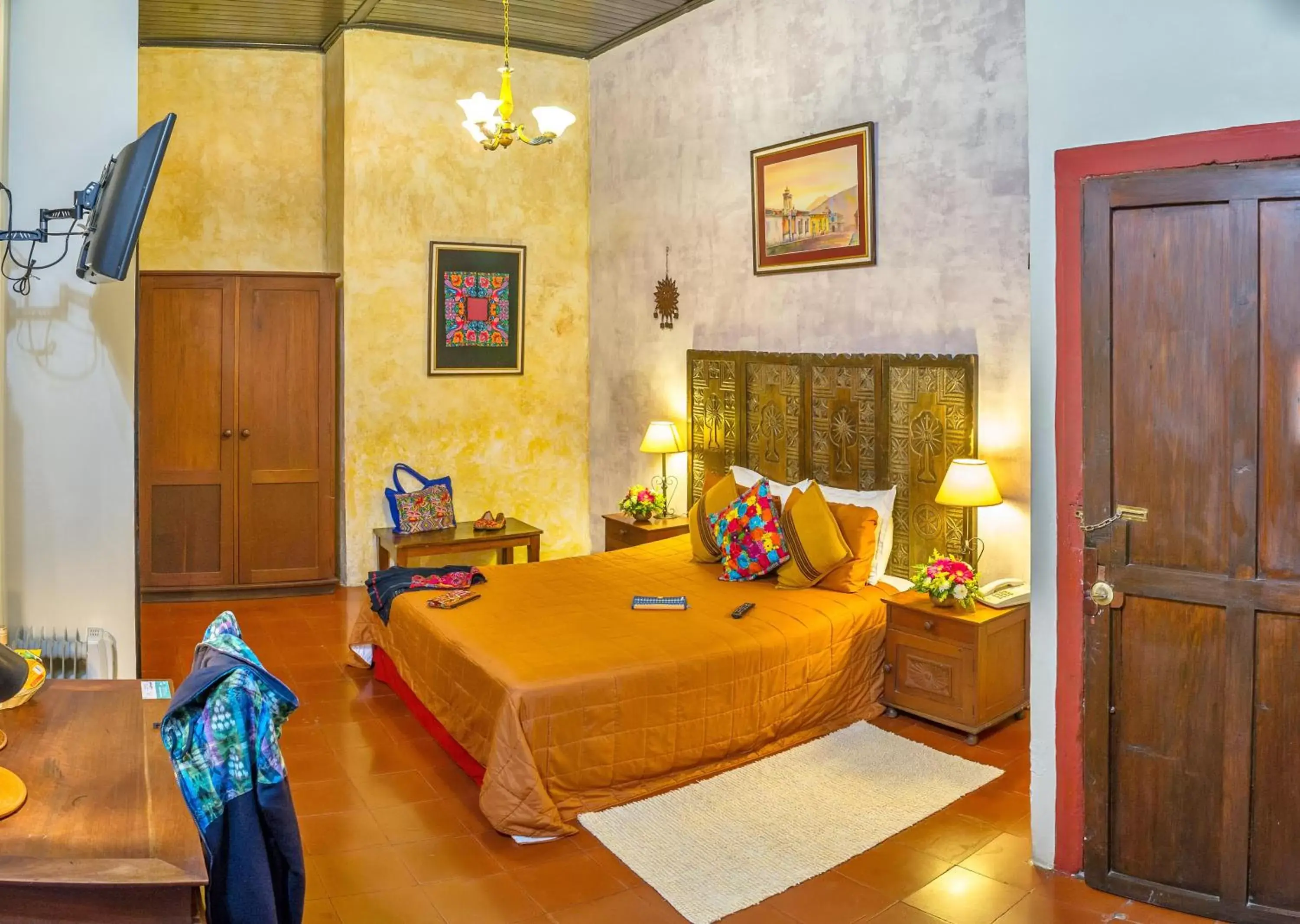 Single Room with Private Bathroom in Hotel Convento Santa Catalina by AHS Single Room with Private Bathroom in Hotel Convento Santa Catalina by AHS