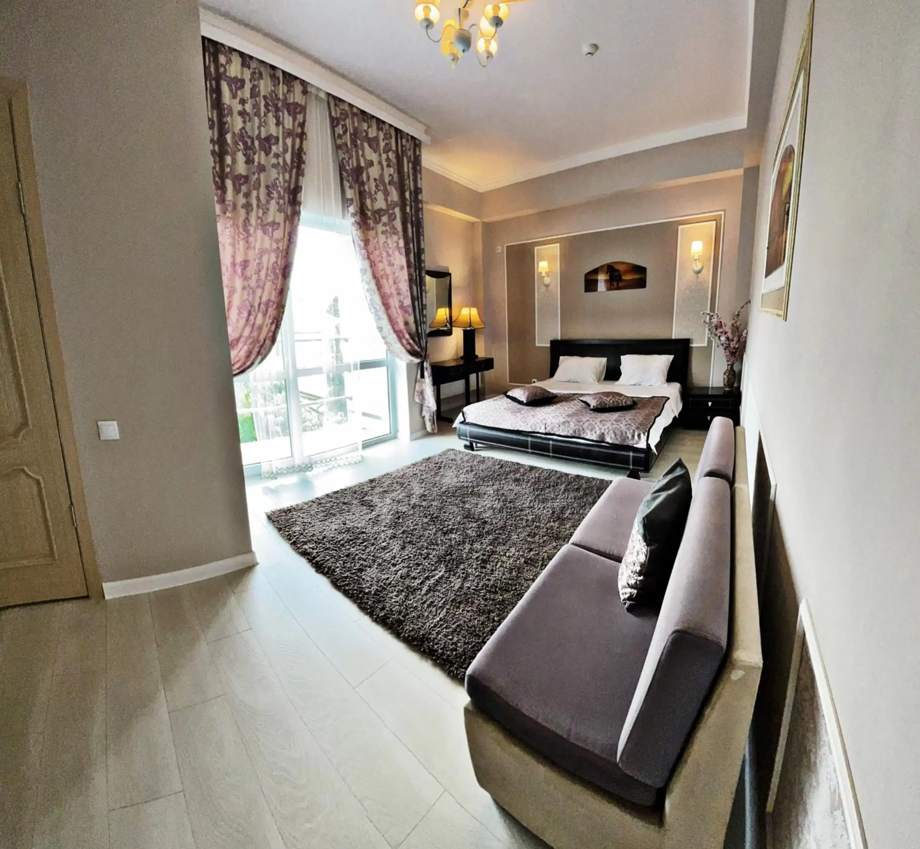 Triple Room with Pool View in Diamond Hotel Triple Room with Pool View in Diamond Hotel