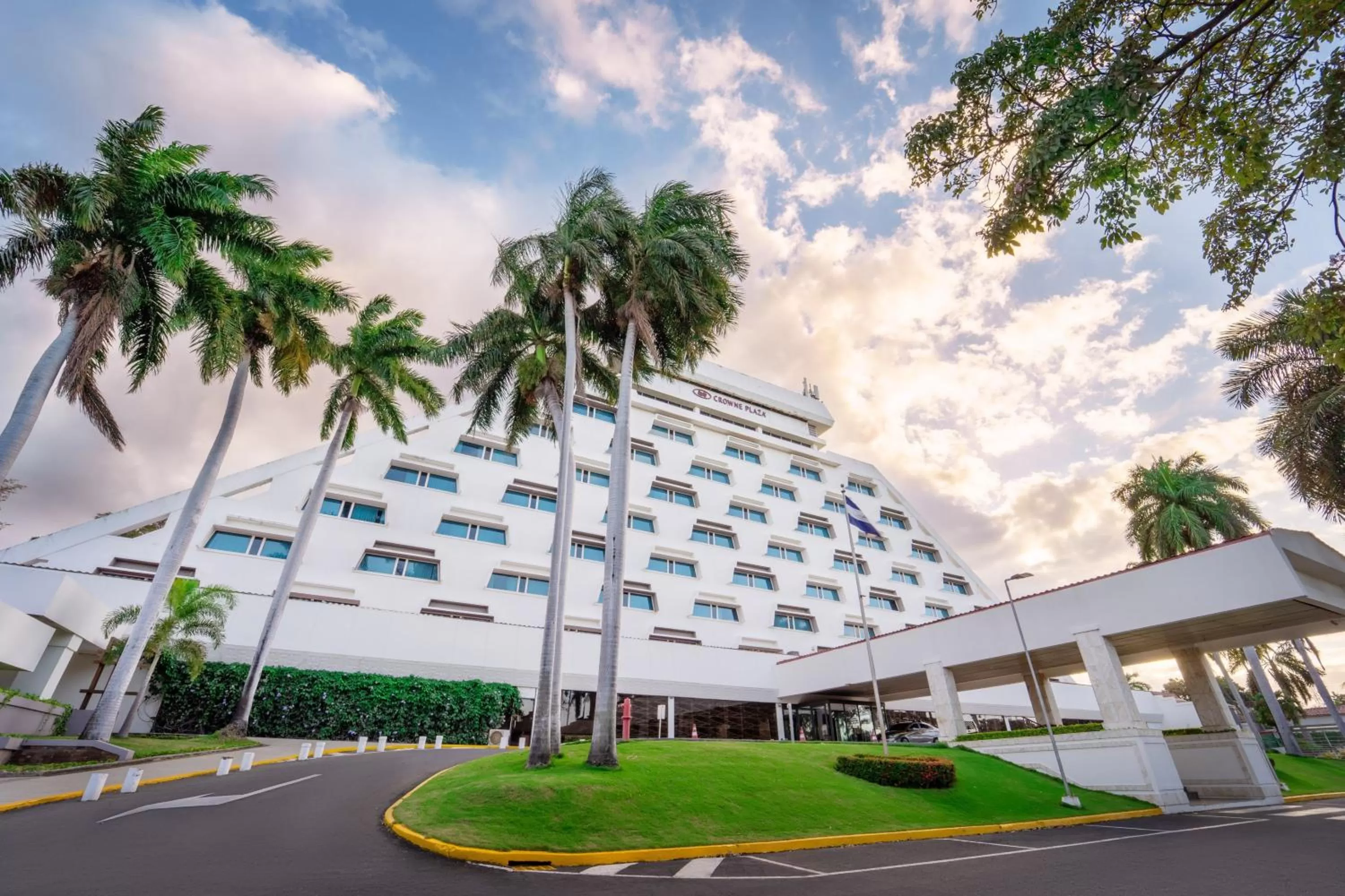 Property building in Crowne Plaza Managua by IHG