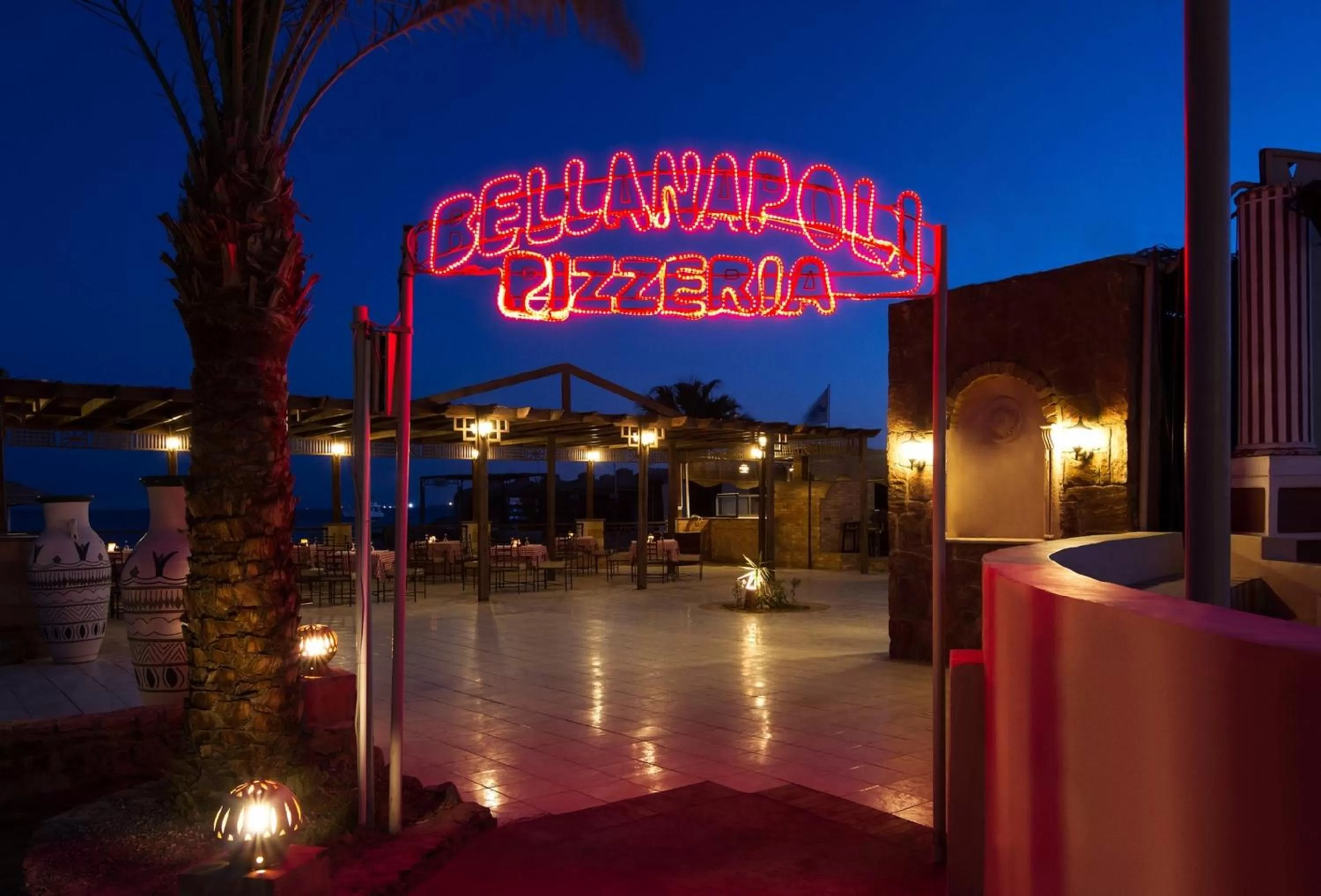 Restaurant/places to eat in Eagles Paradise Abu Soma Resort