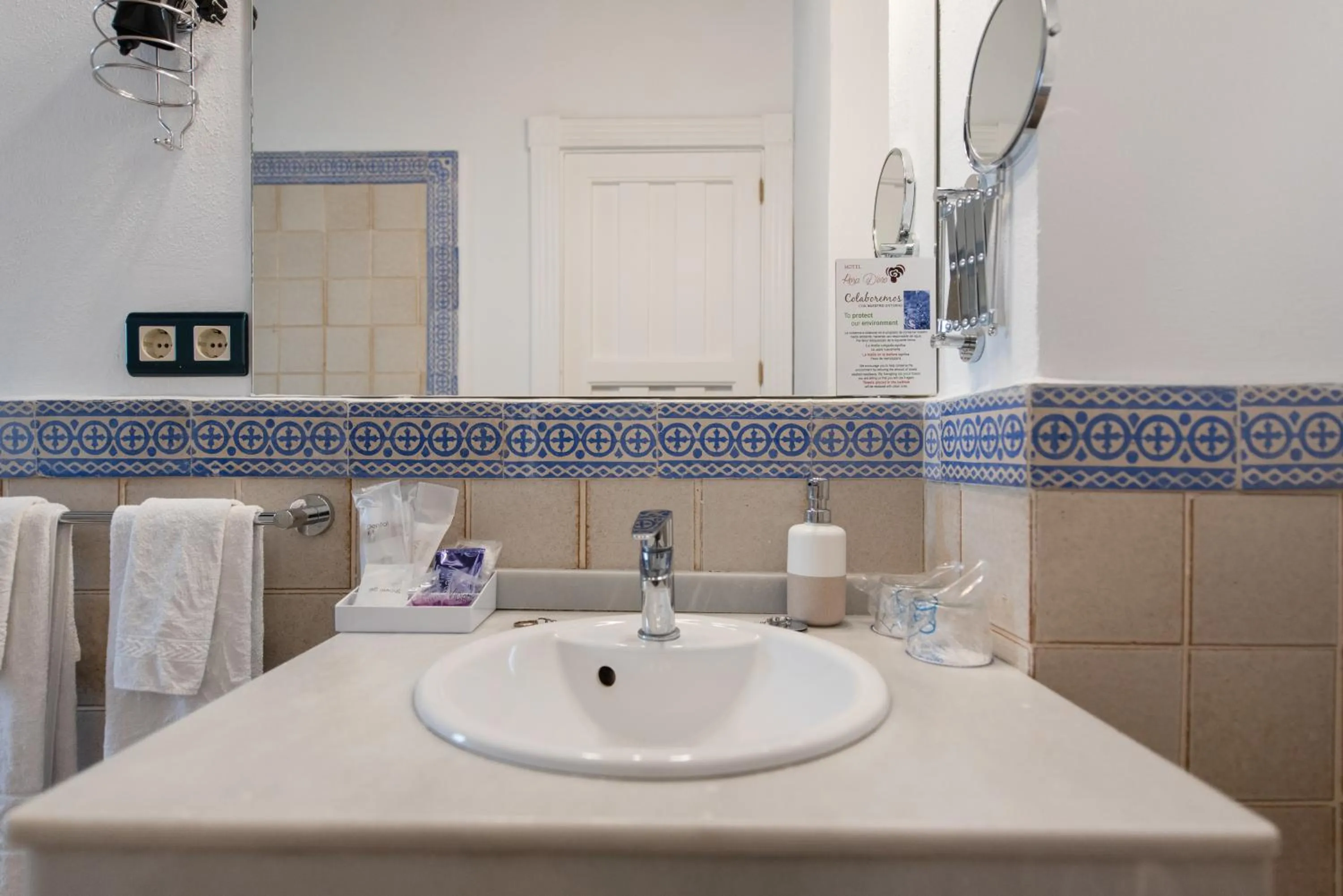 Bathroom in Hotel Rosa De oro