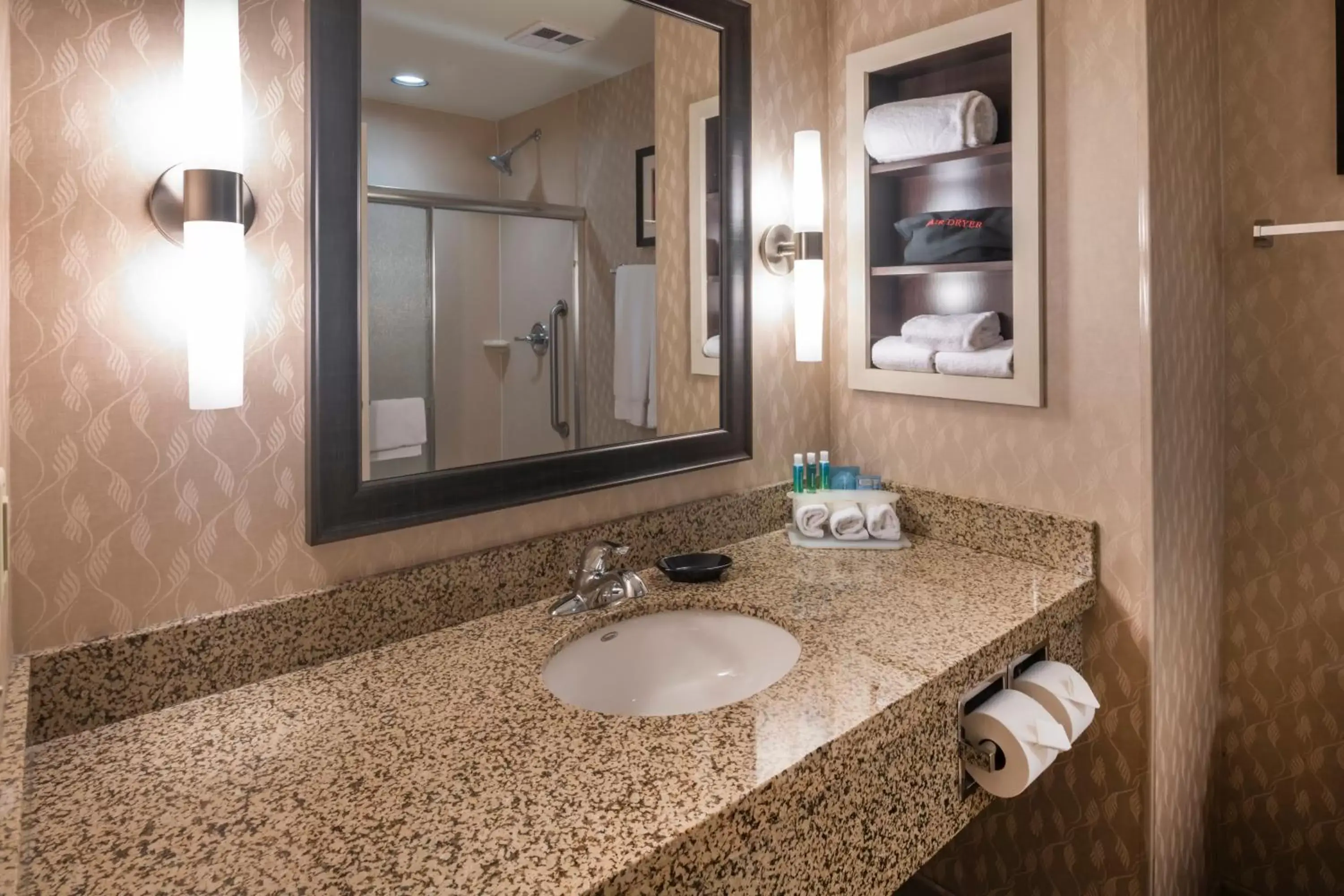 King Room in Holiday Inn Express Hays, an IHG Hotel King Room in Holiday Inn Express Hays, an IHG Hotel