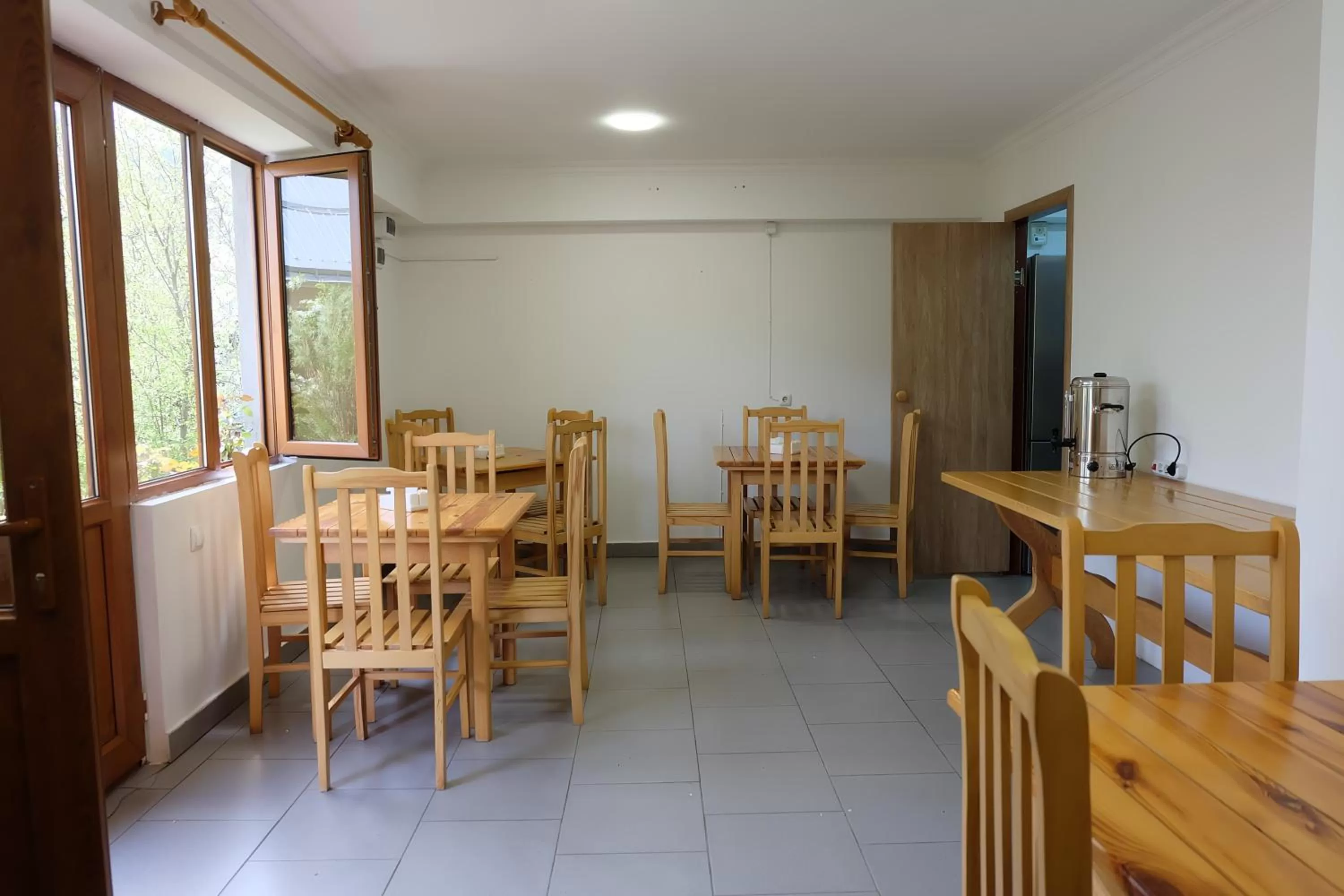 Dining area, Restaurant/Places to Eat in Dil Hill by Sam