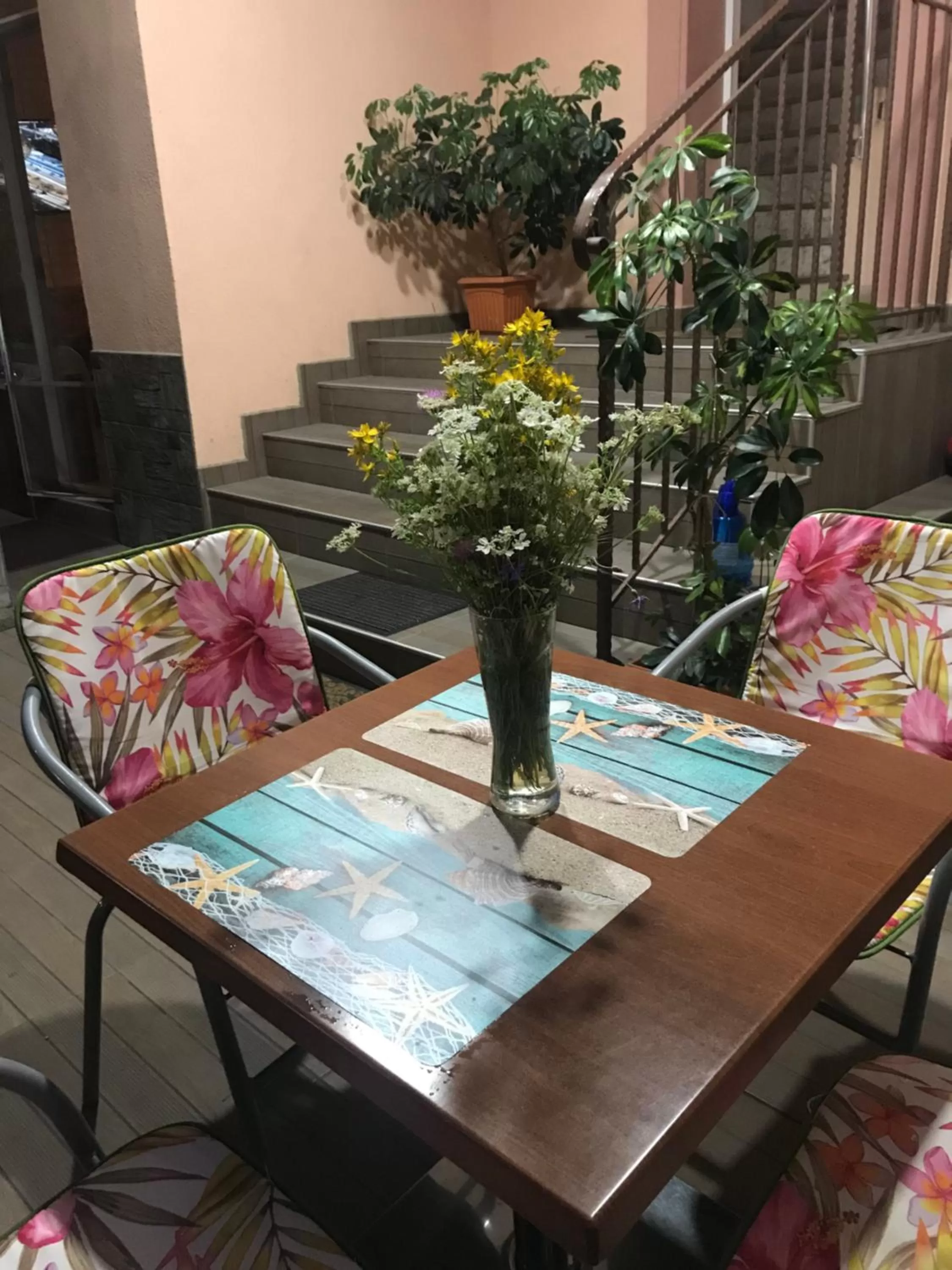 Garden in White Rose Family Guest House