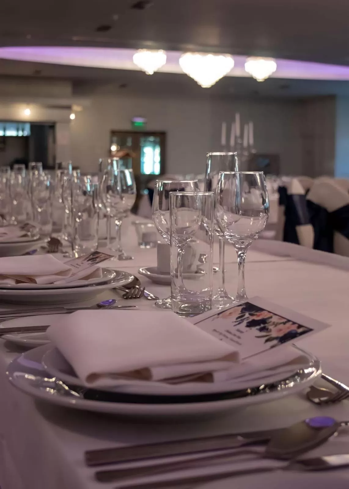 Restaurant/places to eat in The Parkview Hotel