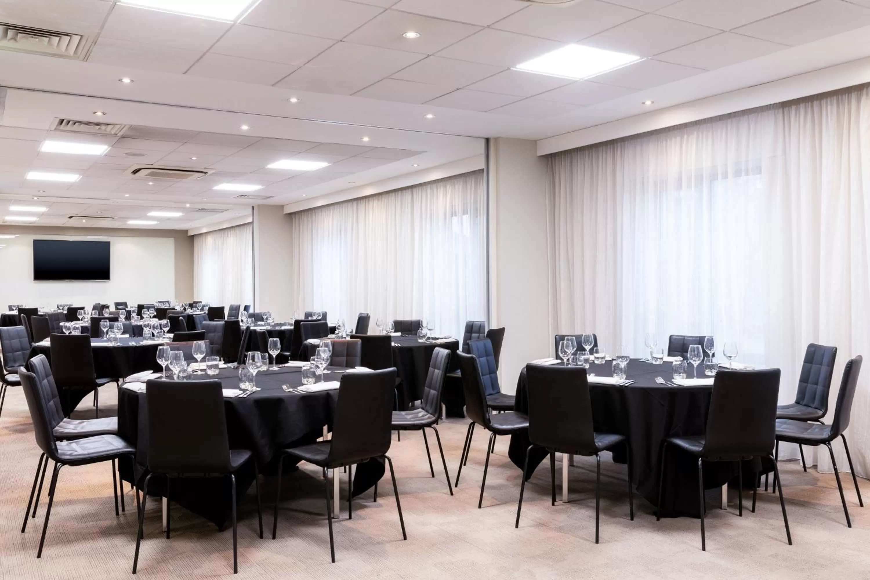 Meeting/conference room in AC Hotel by Marriott Manchester Salford Quays