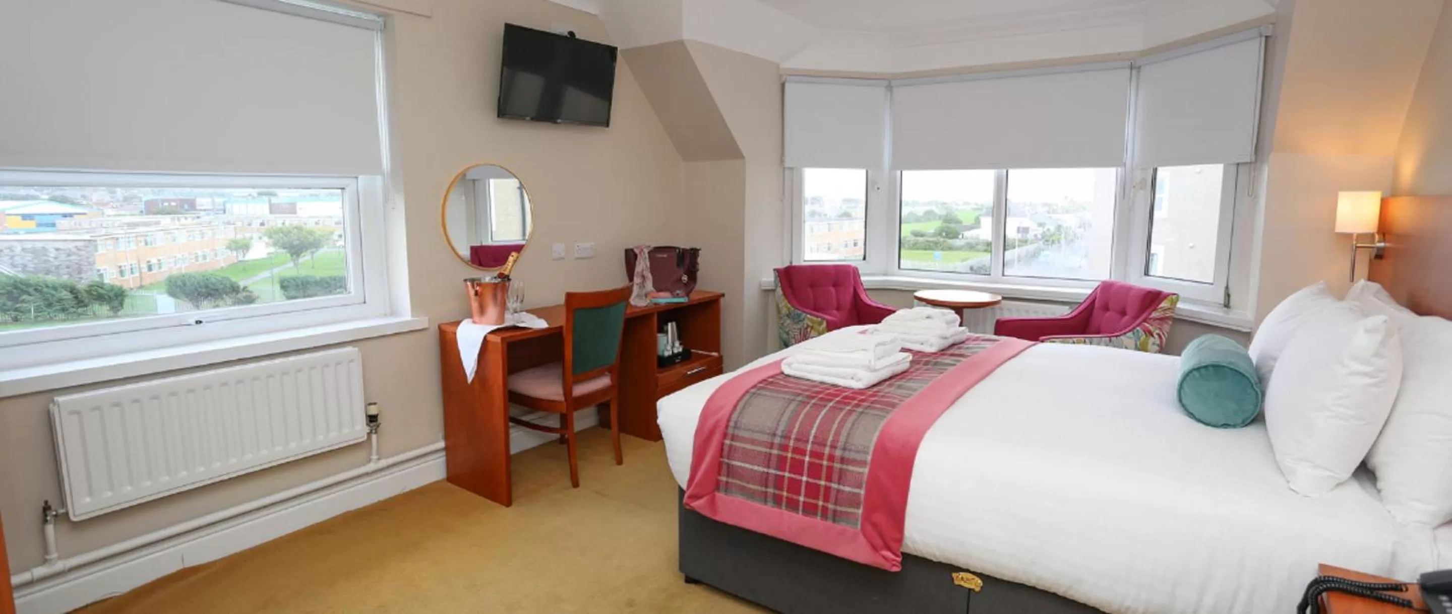 Bedroom, Bed in The Beaches Hotel and Spa