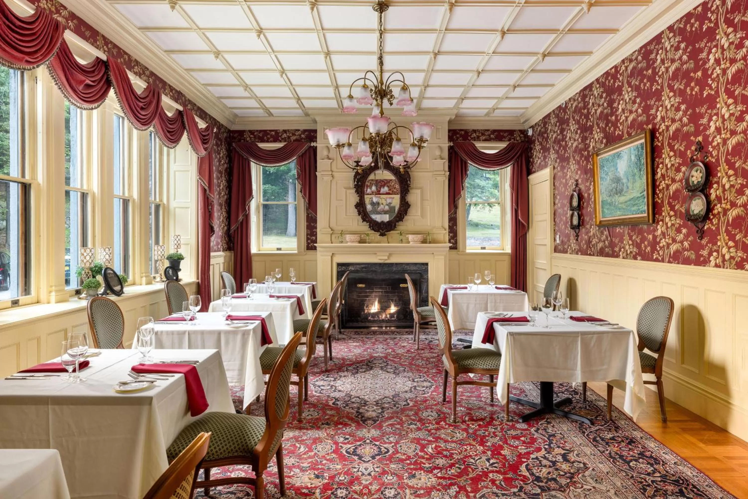 Restaurant/places to eat in The Inn at Erlowest