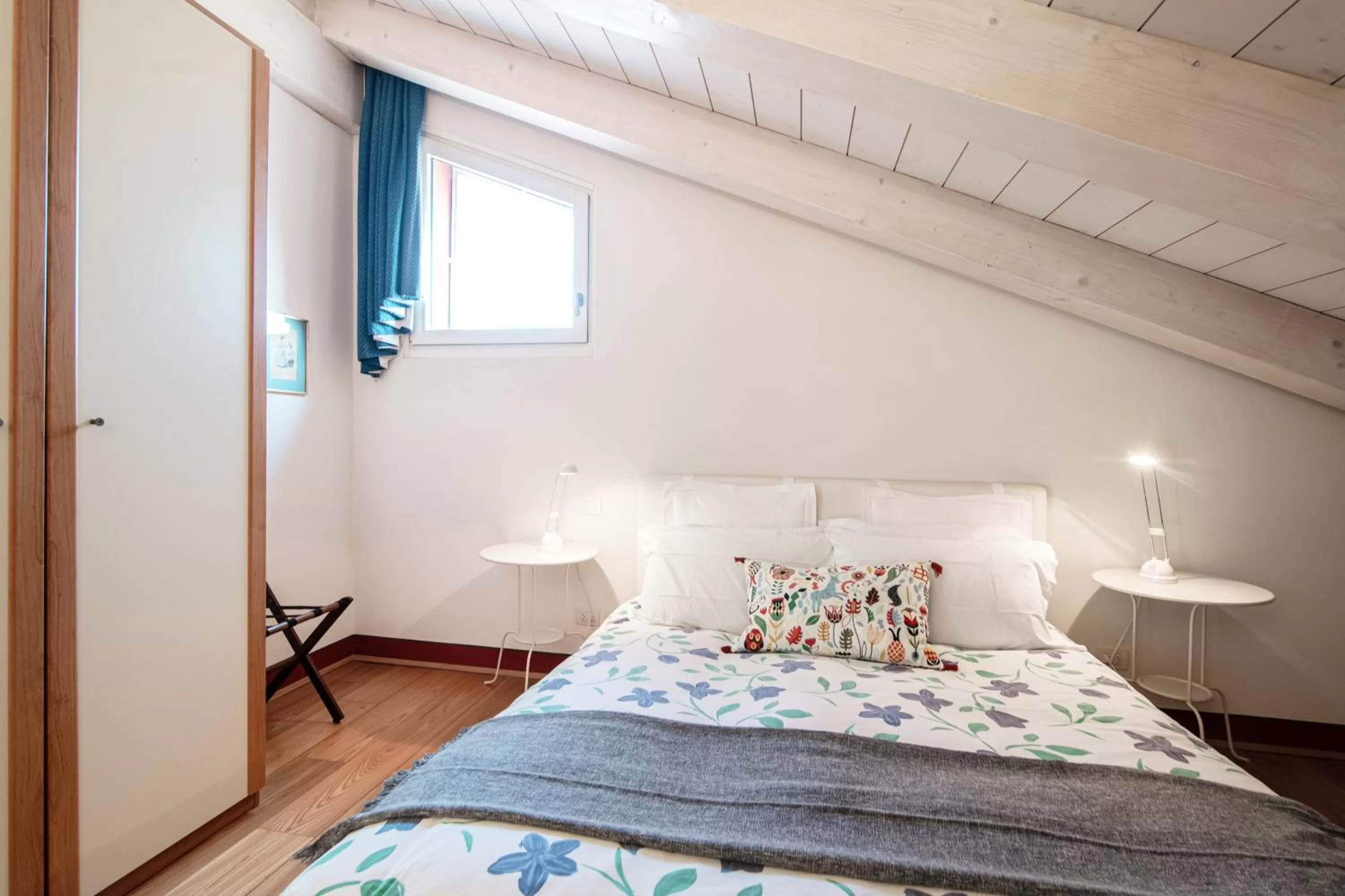 Bed in Castello di Brusata Apartment