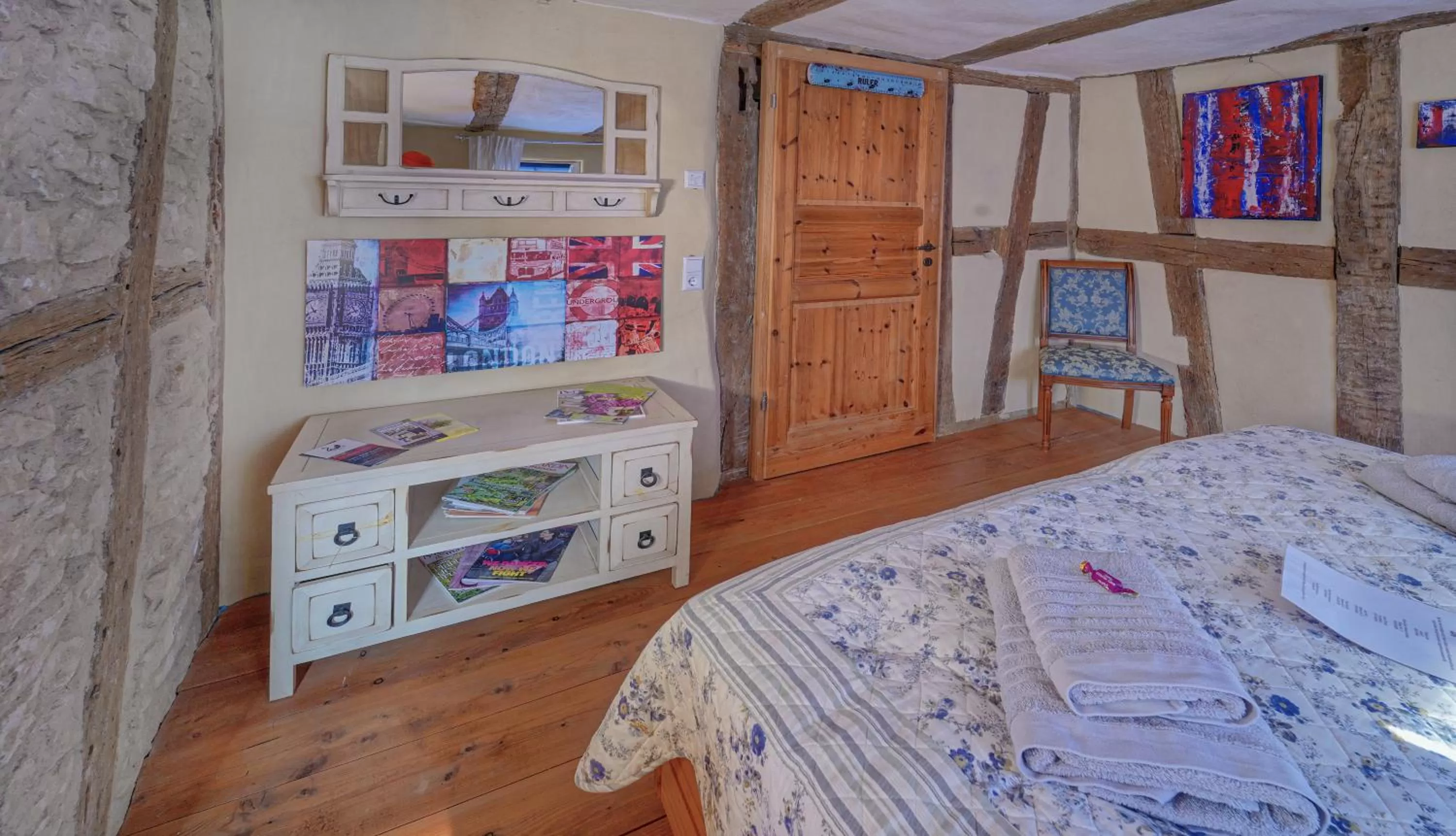 Photo of the whole room in Stevenson House Bed and Breakfast