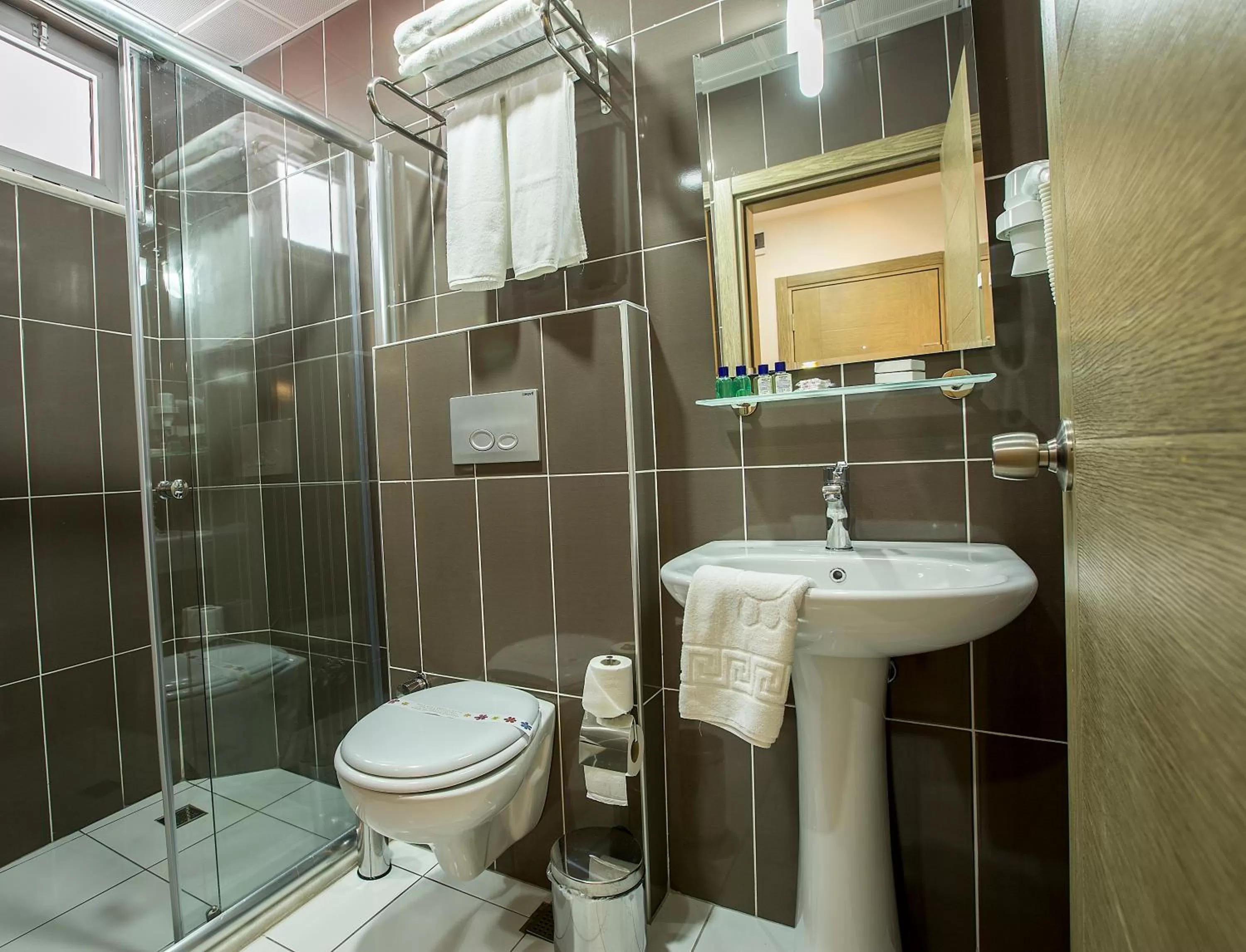 Toilet in Arsi Enfi City Beach Hotel