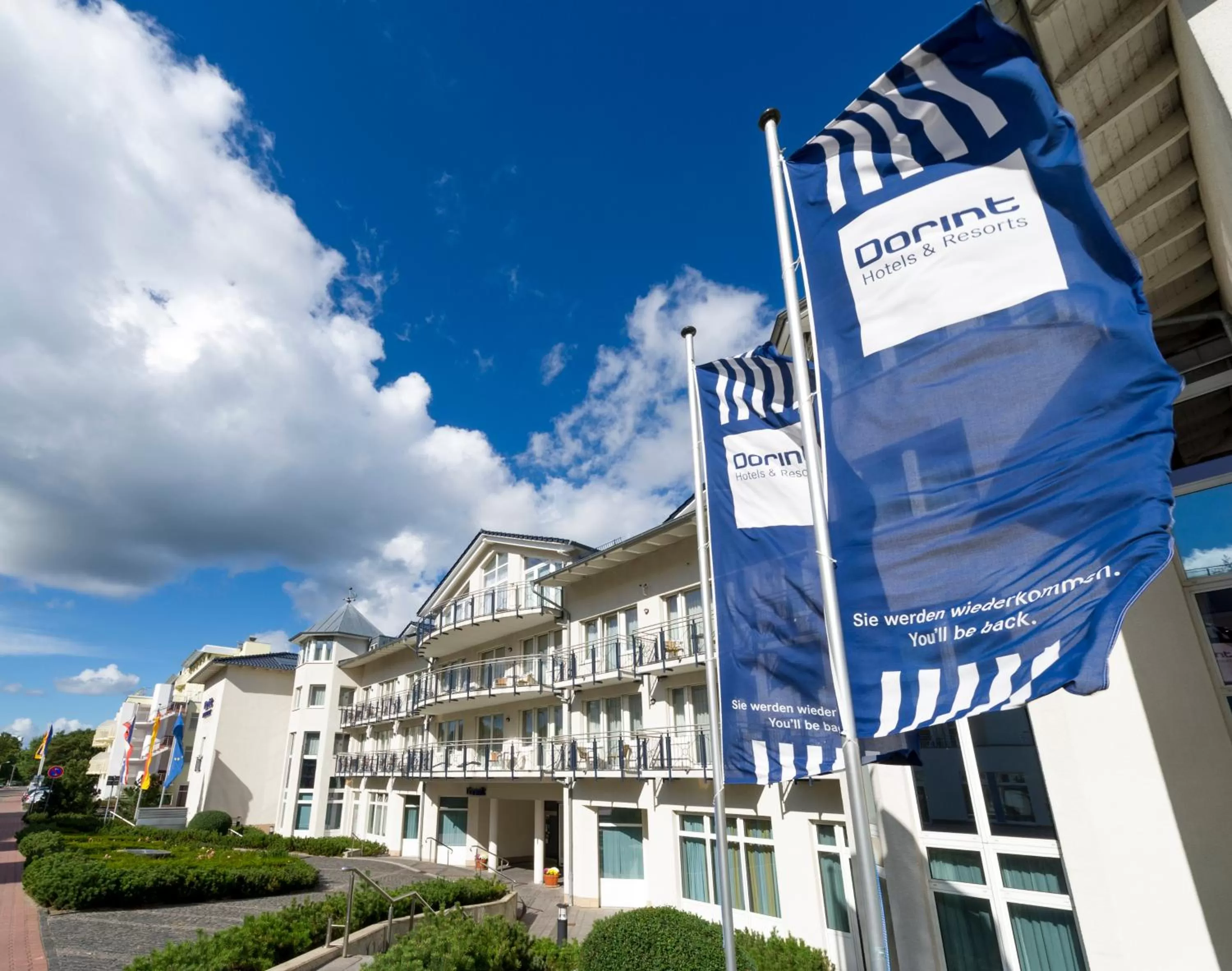 Facade/entrance in Dorint Strandhotel Binz/Rügen