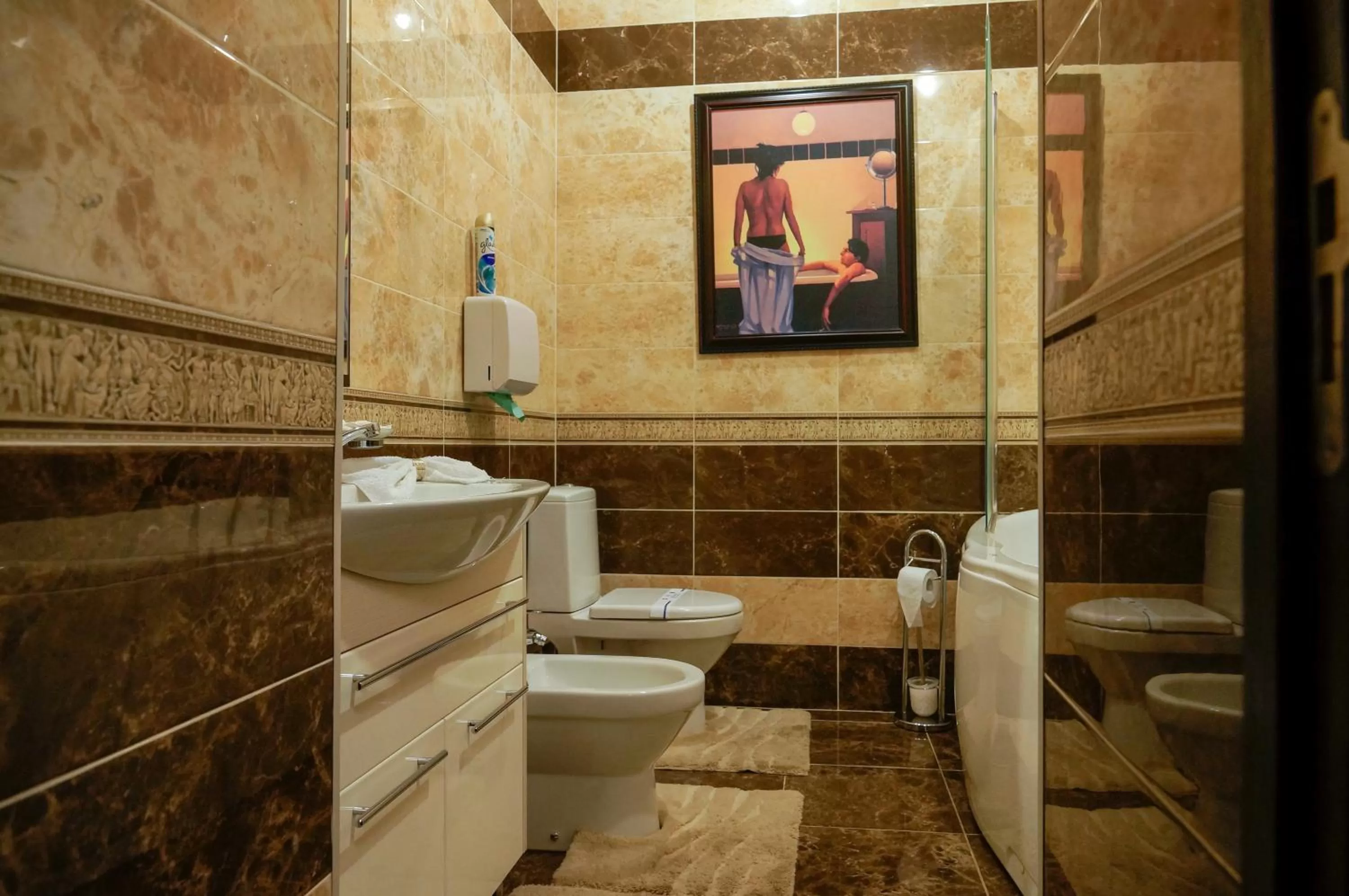 Bathroom in Delta Hotel