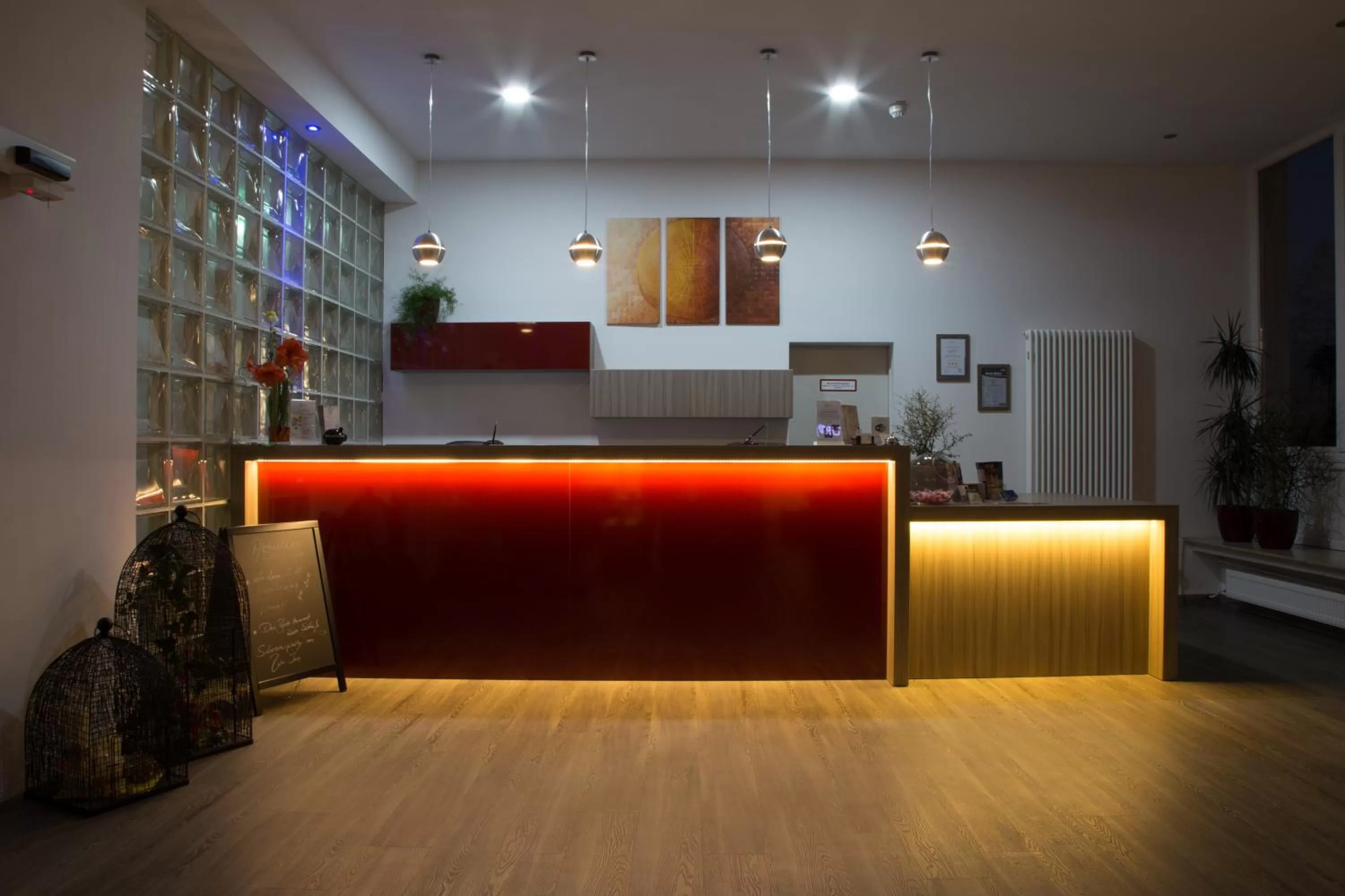 Lobby or reception in Ruhr Inn Hotel