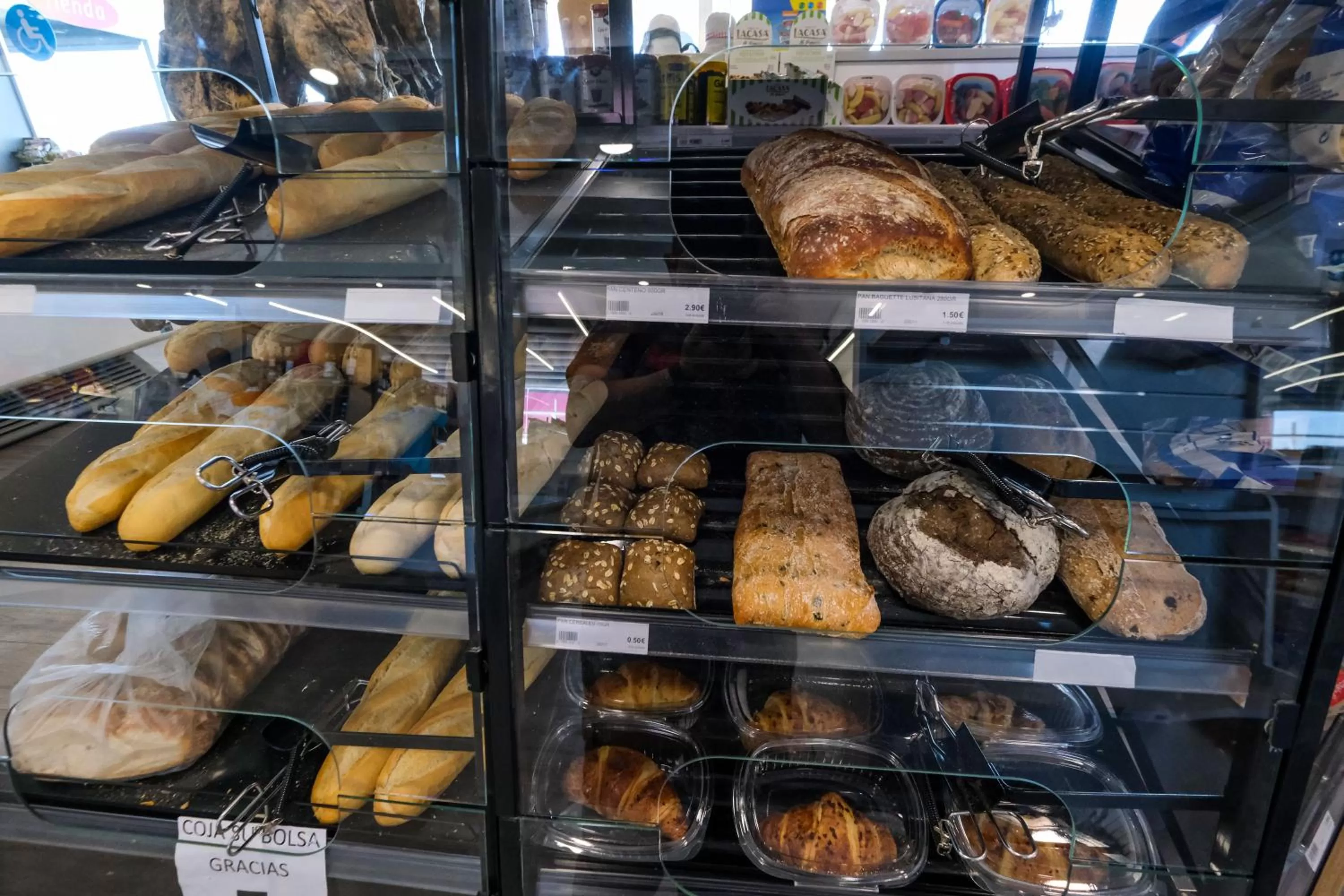 On-site shops in LD Sevilla