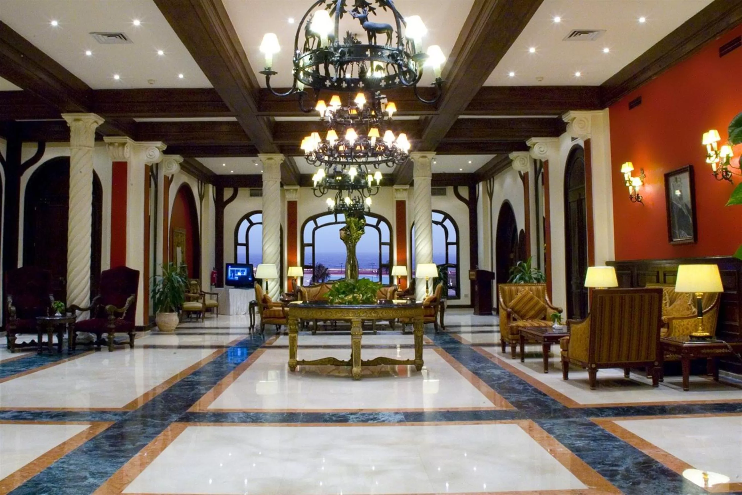 Lobby or reception in Helnan Auberge Fayoum