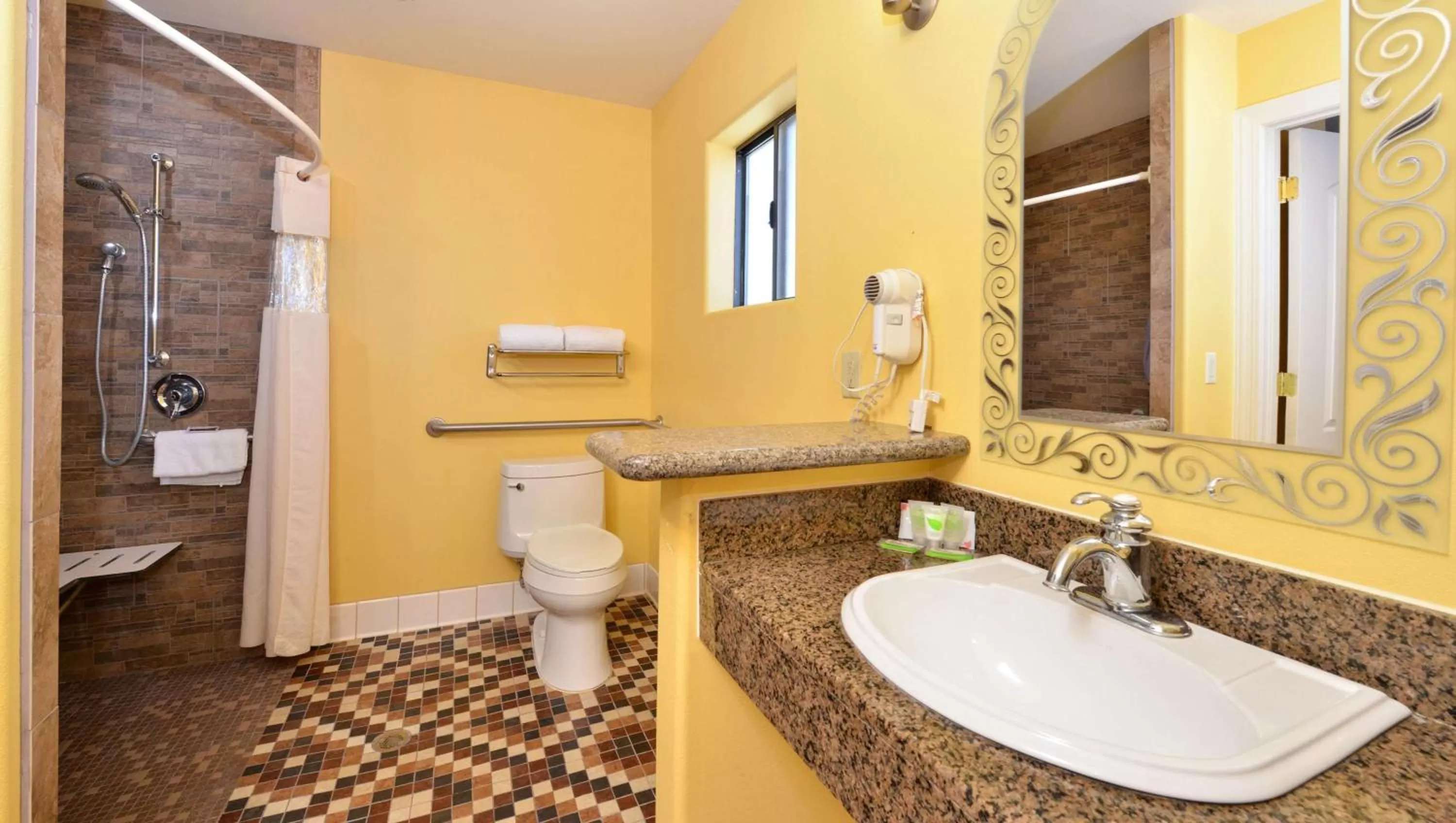 Bathroom in Magnuson Hotel Blythe