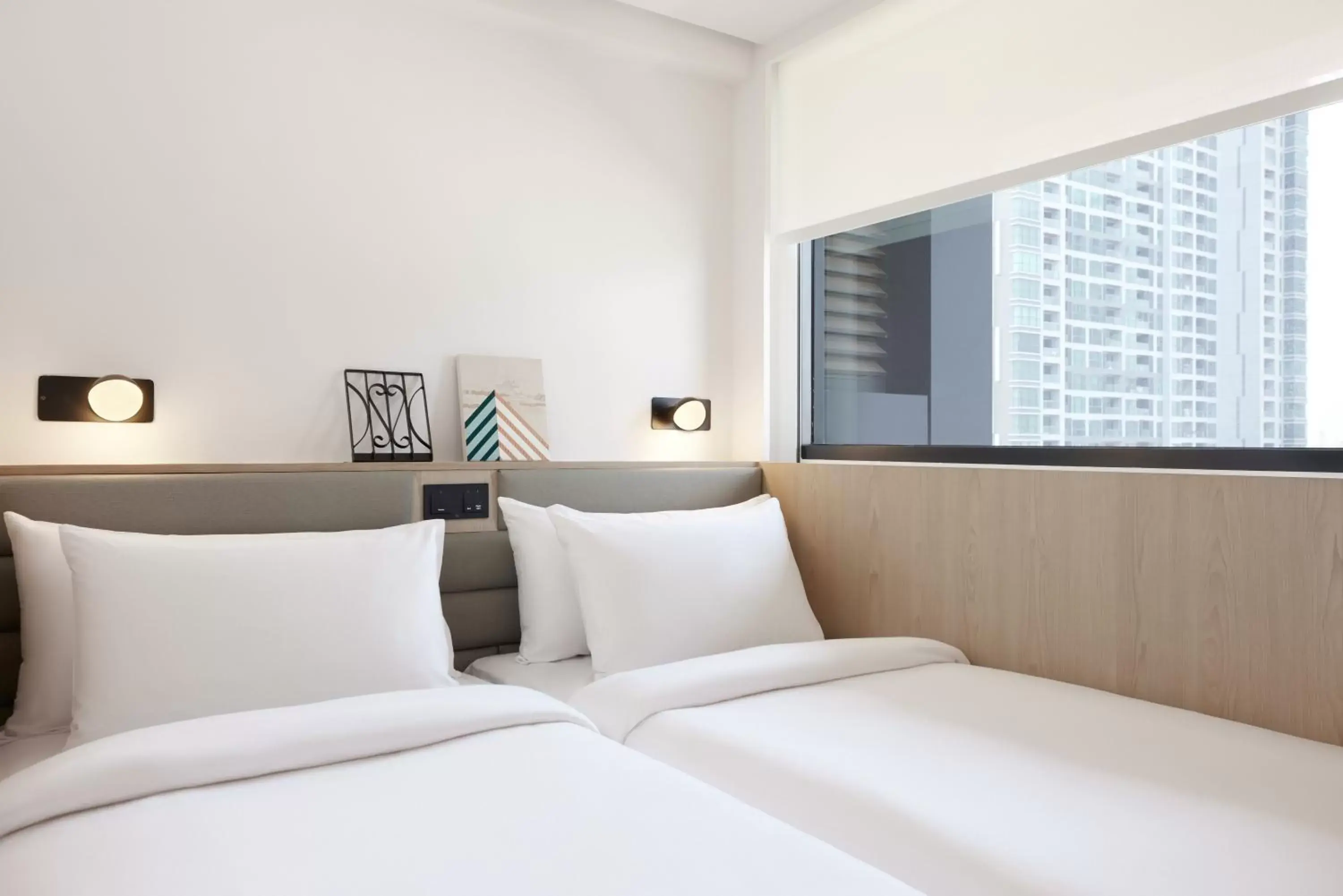 Cozy Twin Room in ASAI Bangkok Sathorn Cozy Twin Room in ASAI Bangkok Sathorn