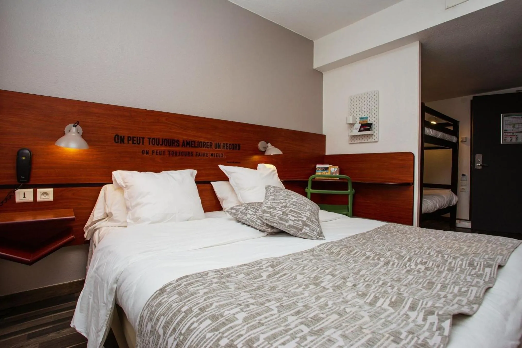 Bed in Sporting House Hôtel