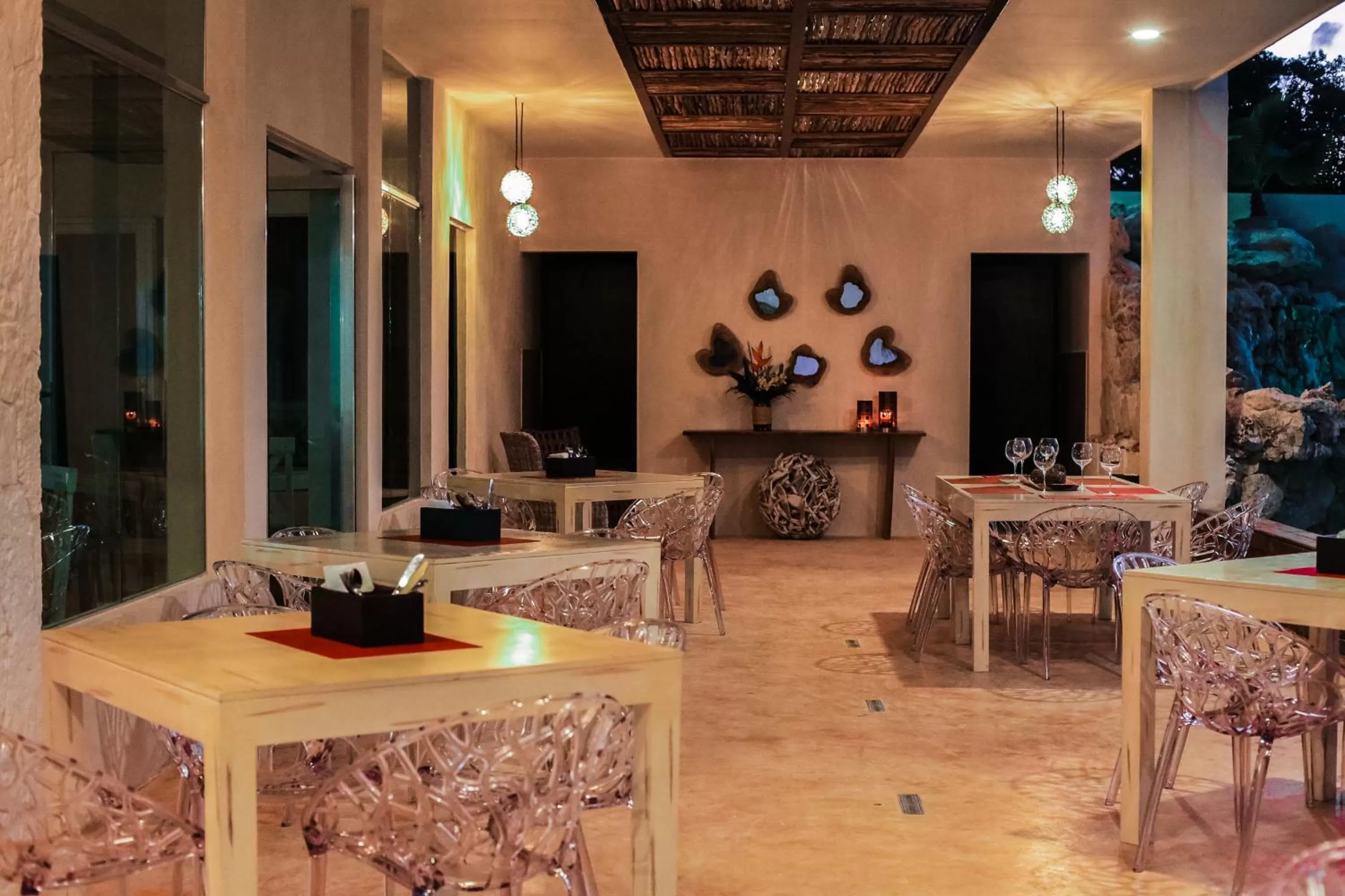 Restaurant/places to eat in Casa Kaoba Hotel & Suites