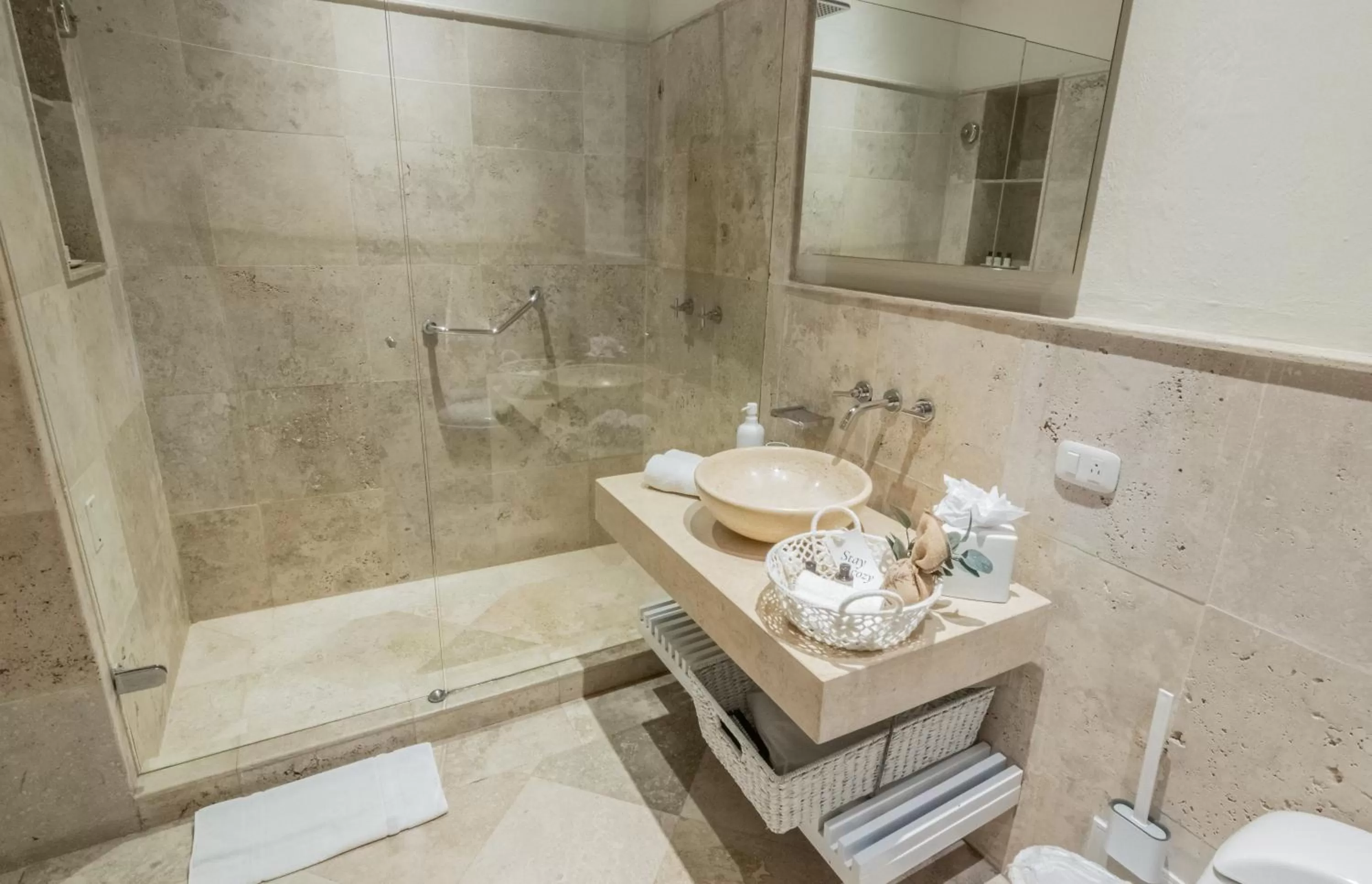 Bathroom in Casa Diluca Cartagena Hotel Boutique