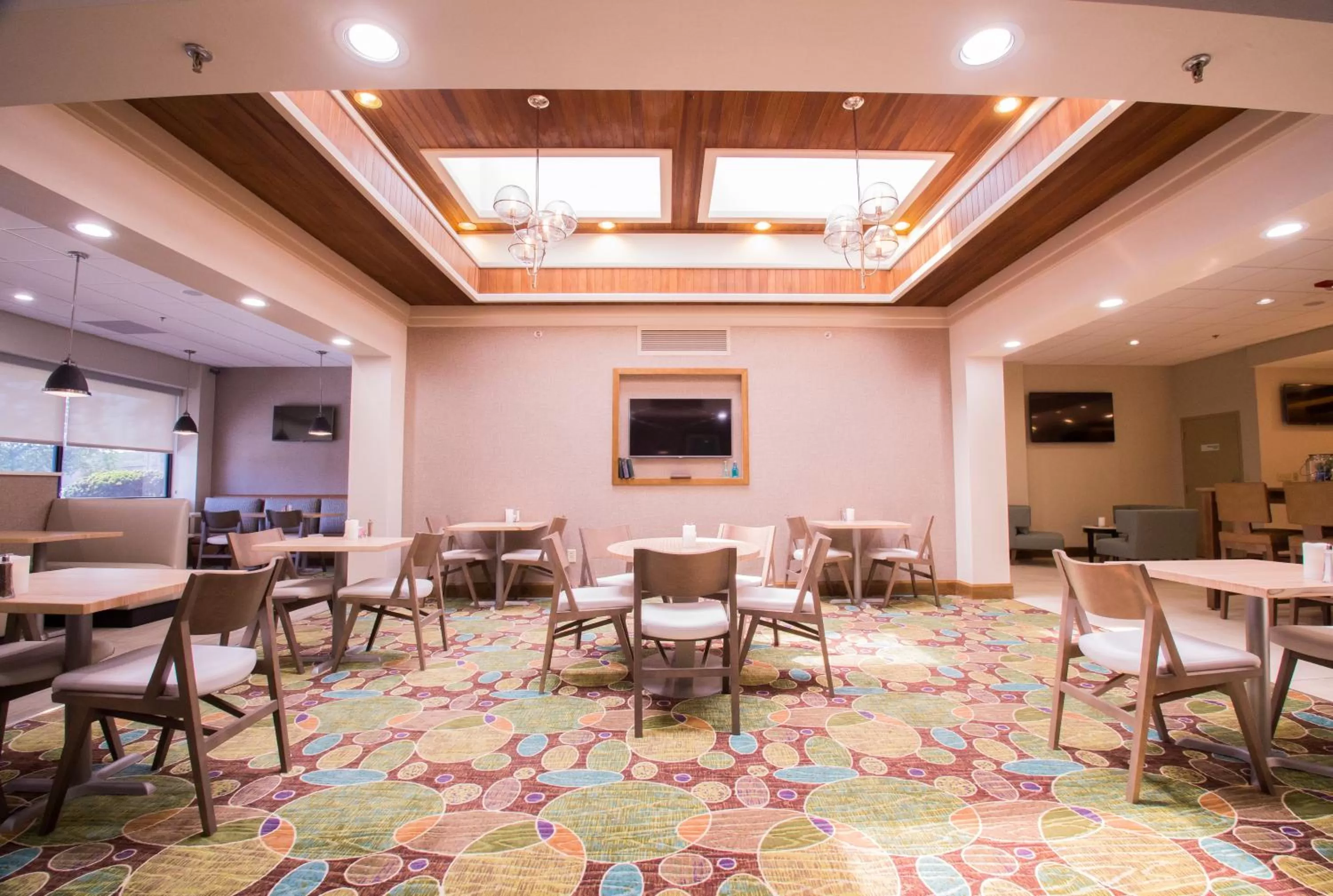 Restaurant/places to eat in Holiday Inn Greenville by IHG