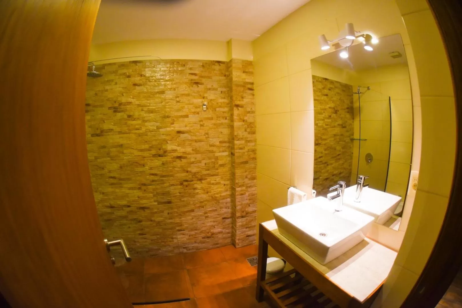 Bathroom in Hostería La Bordona