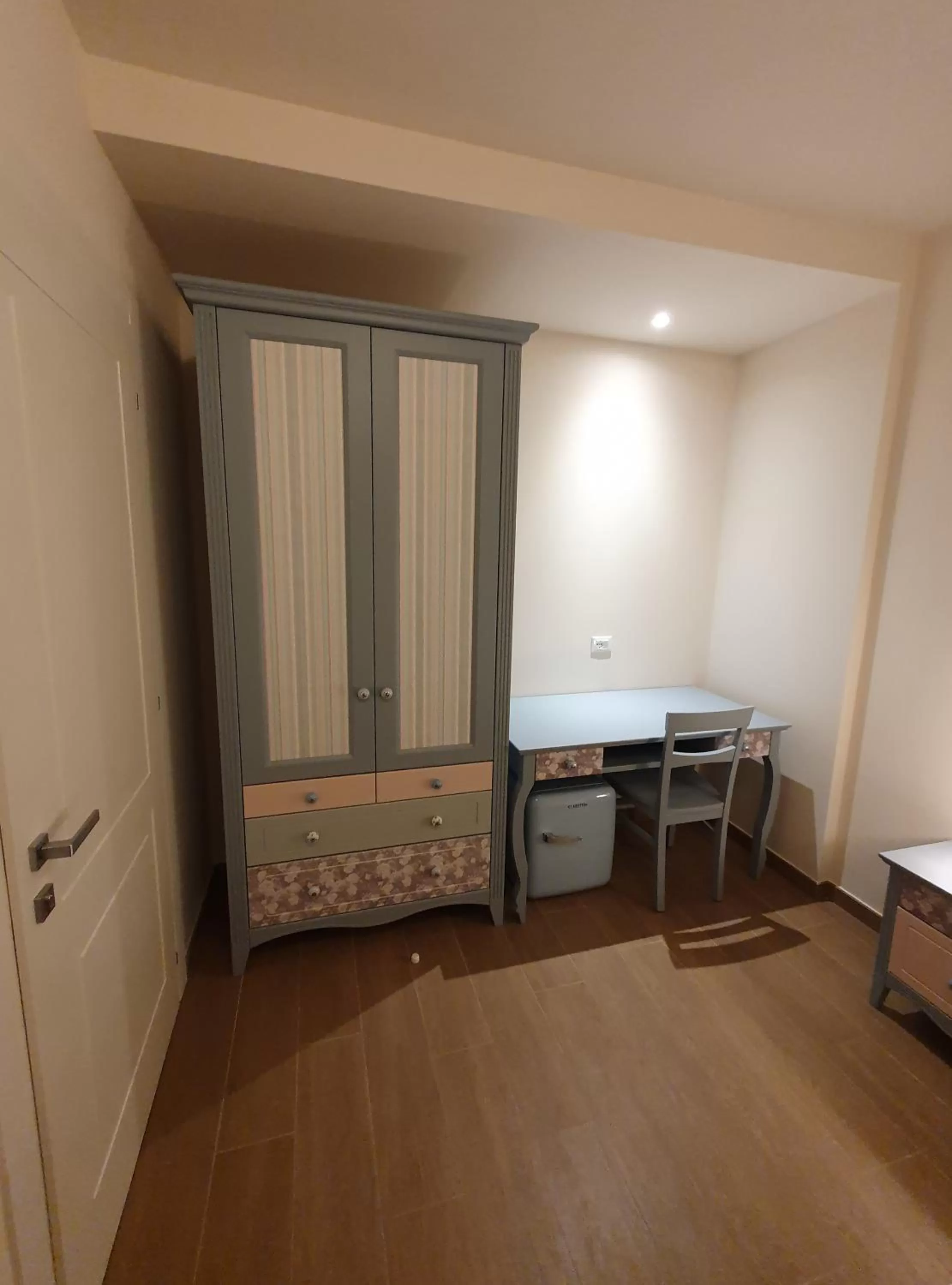 Photo of the whole room, Bed in La Lampara