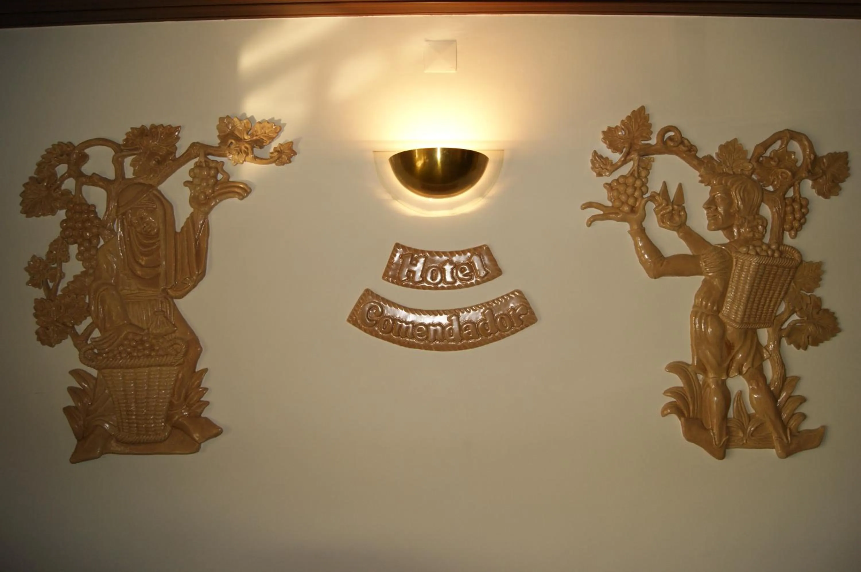 Property logo or sign in Hotel Comendador