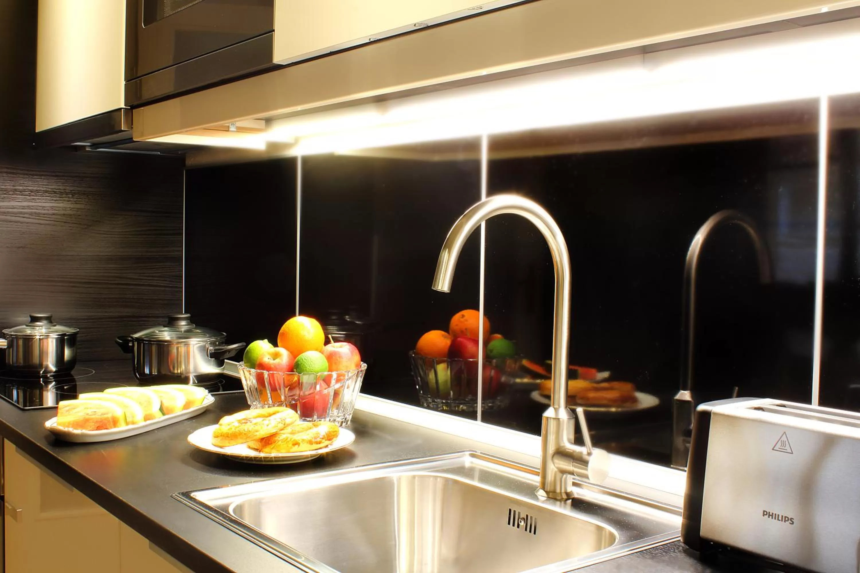 Kitchen or kitchenette in Milford Suites Budapest