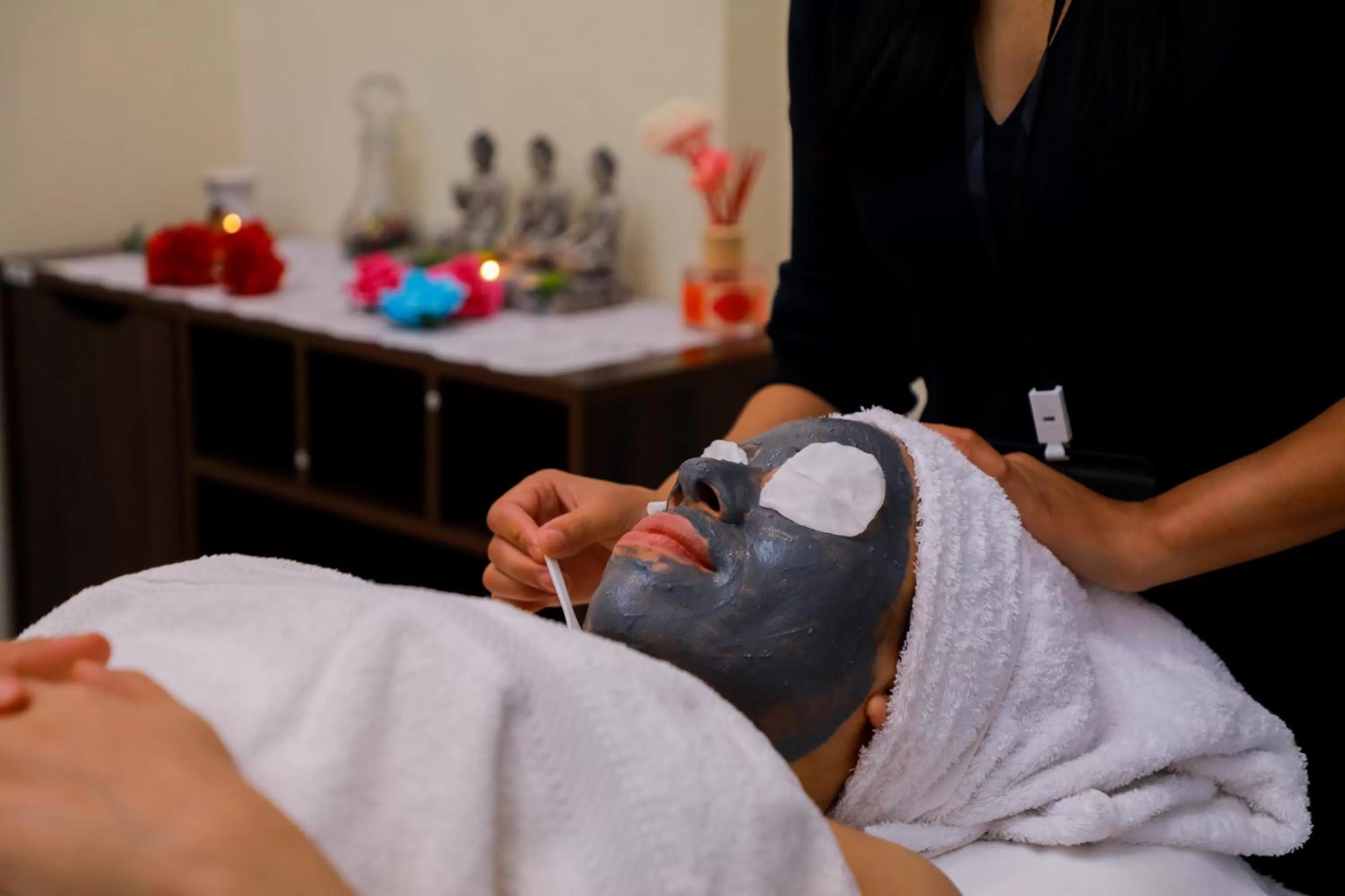 Solarium in Loumage S Suites and Spa