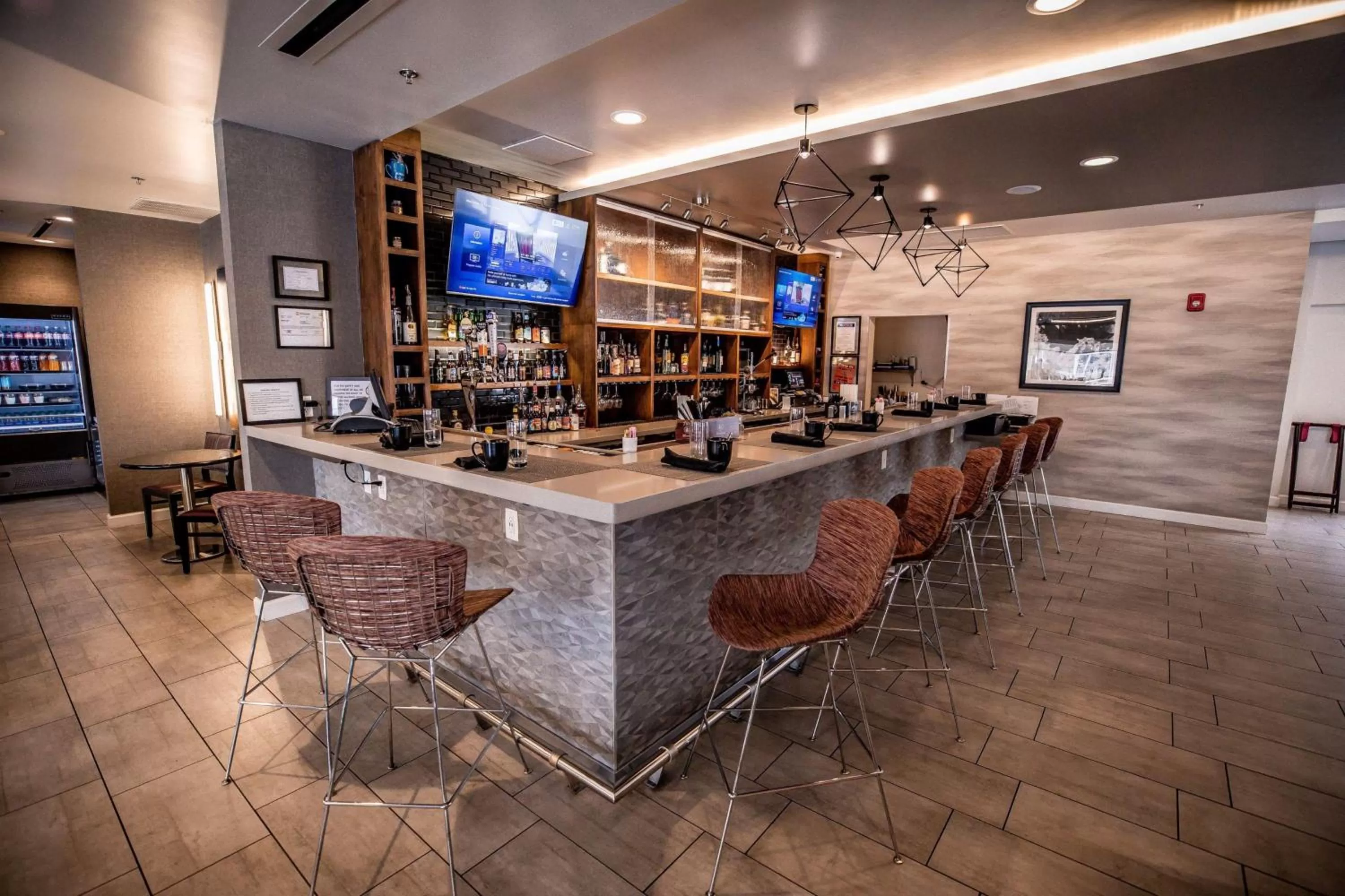 Lounge or bar in Hotel Indigo Harrisburg - Hershey by IHG