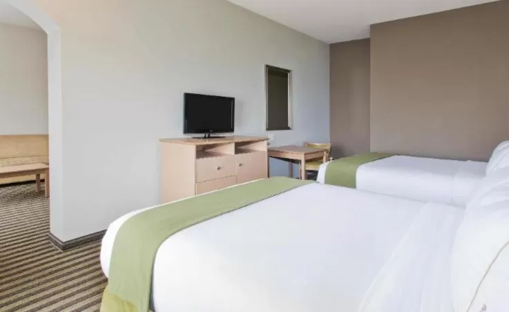 Bed in Holiday Inn Express Hotel & Suites Alvarado by IHG