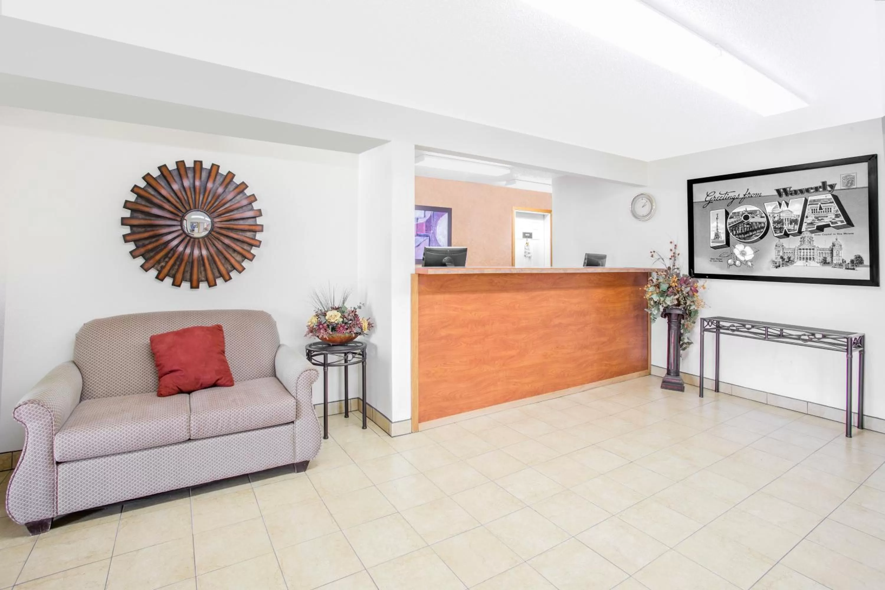 Lobby or reception in Super 8 by Wyndham Waverly