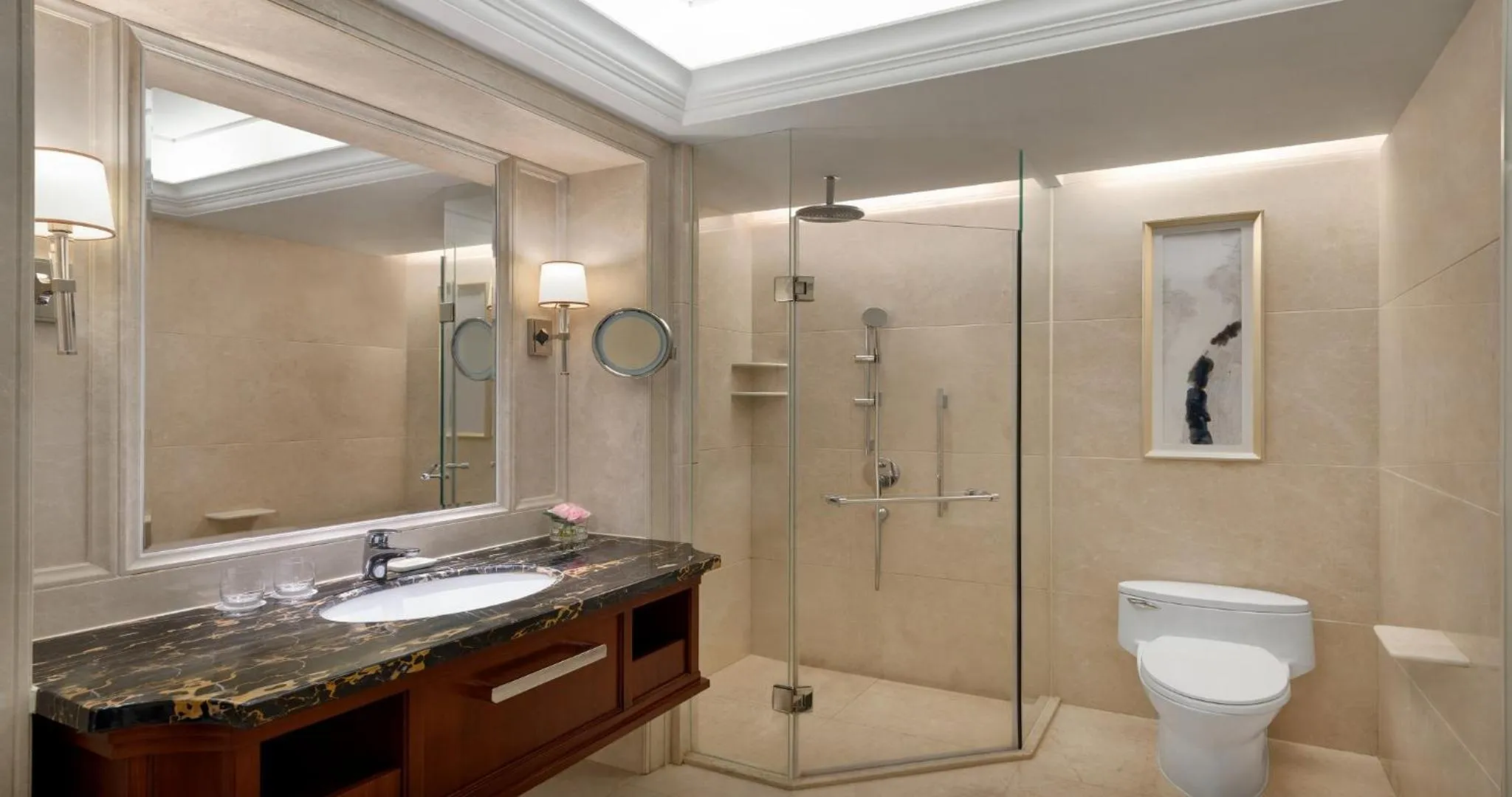 Bathroom in Grand Hotel Haikou - Managed by Accor